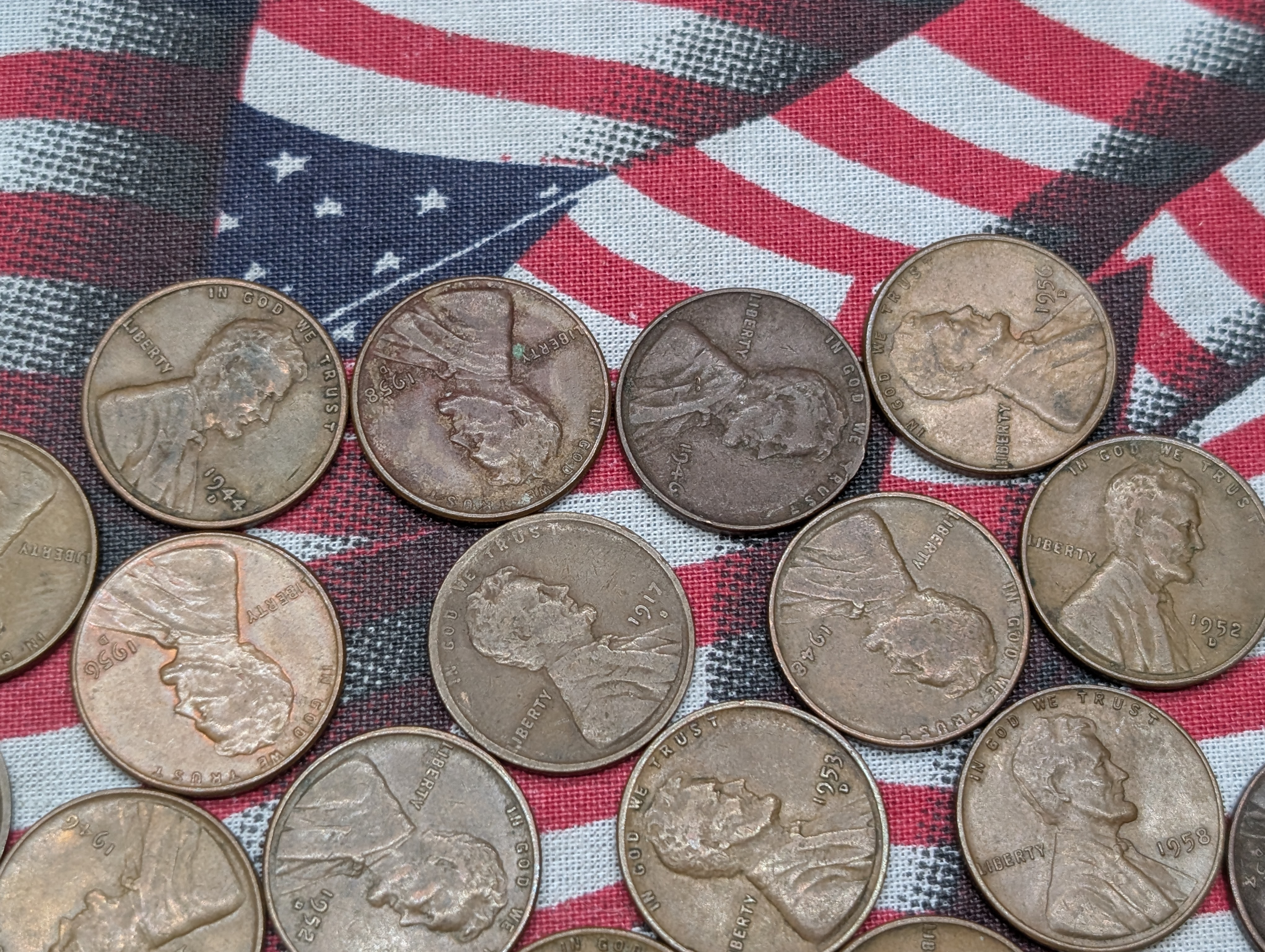 (25) Mixed Date Lincoln Wheat Cents