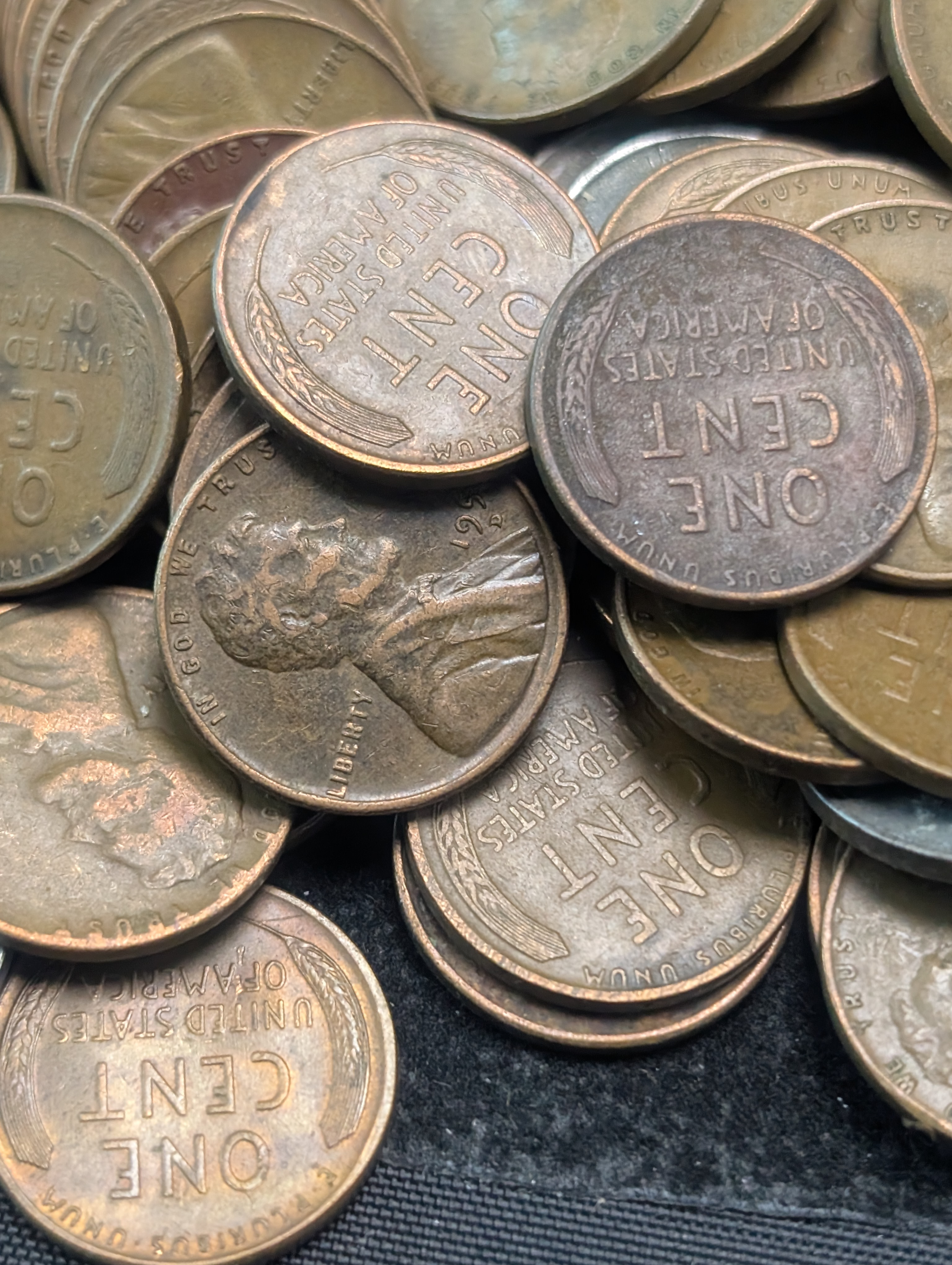 (390) Assorted Lincoln Wheat Cents