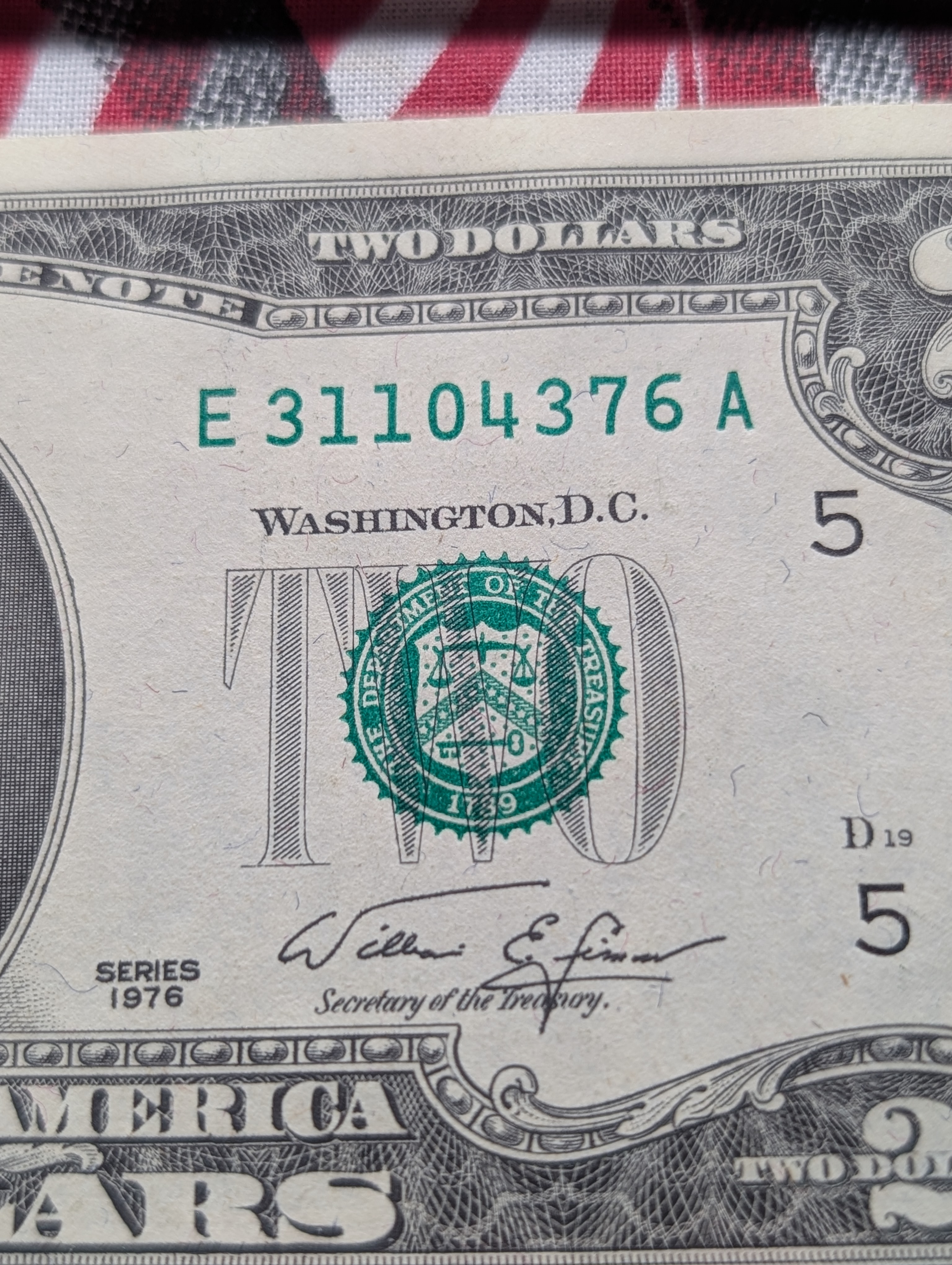 1976 Series $2 Federal Reserve Note - Crisp