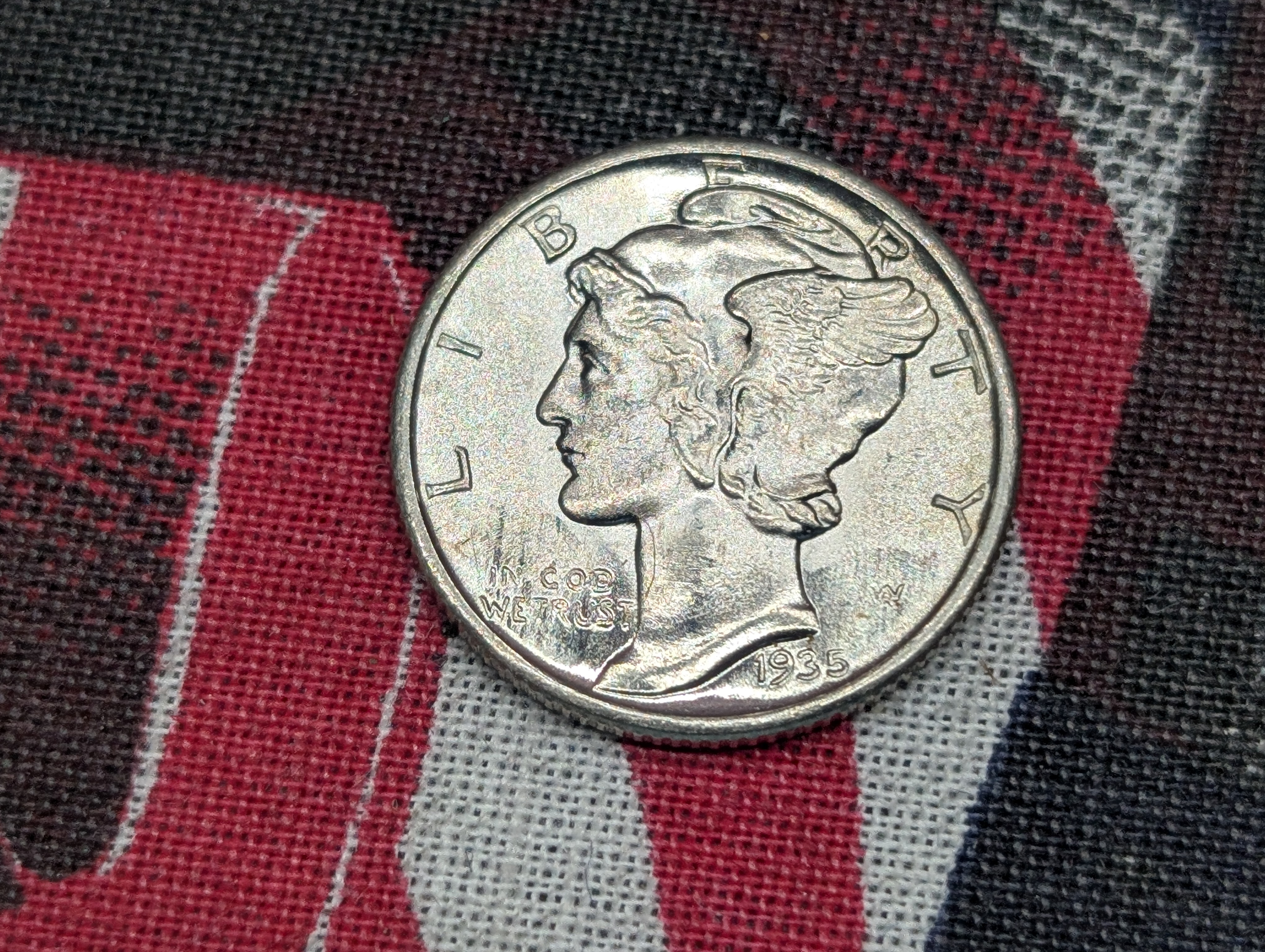 1935-P Mercury 90% Silver Dime - Split Bands