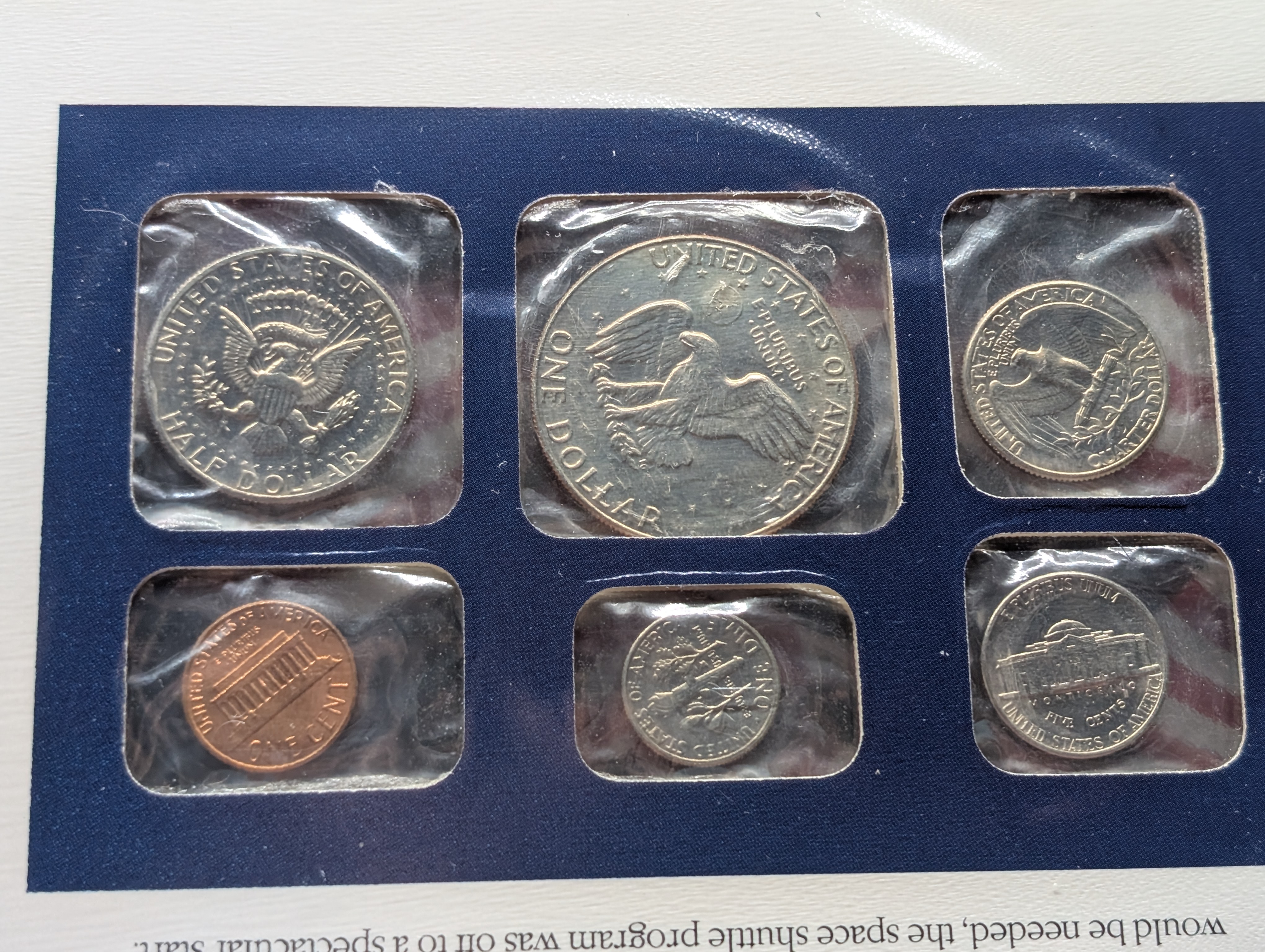 1977-P&D U.S. Mint Uncirculated Set w/ Historic Stamps