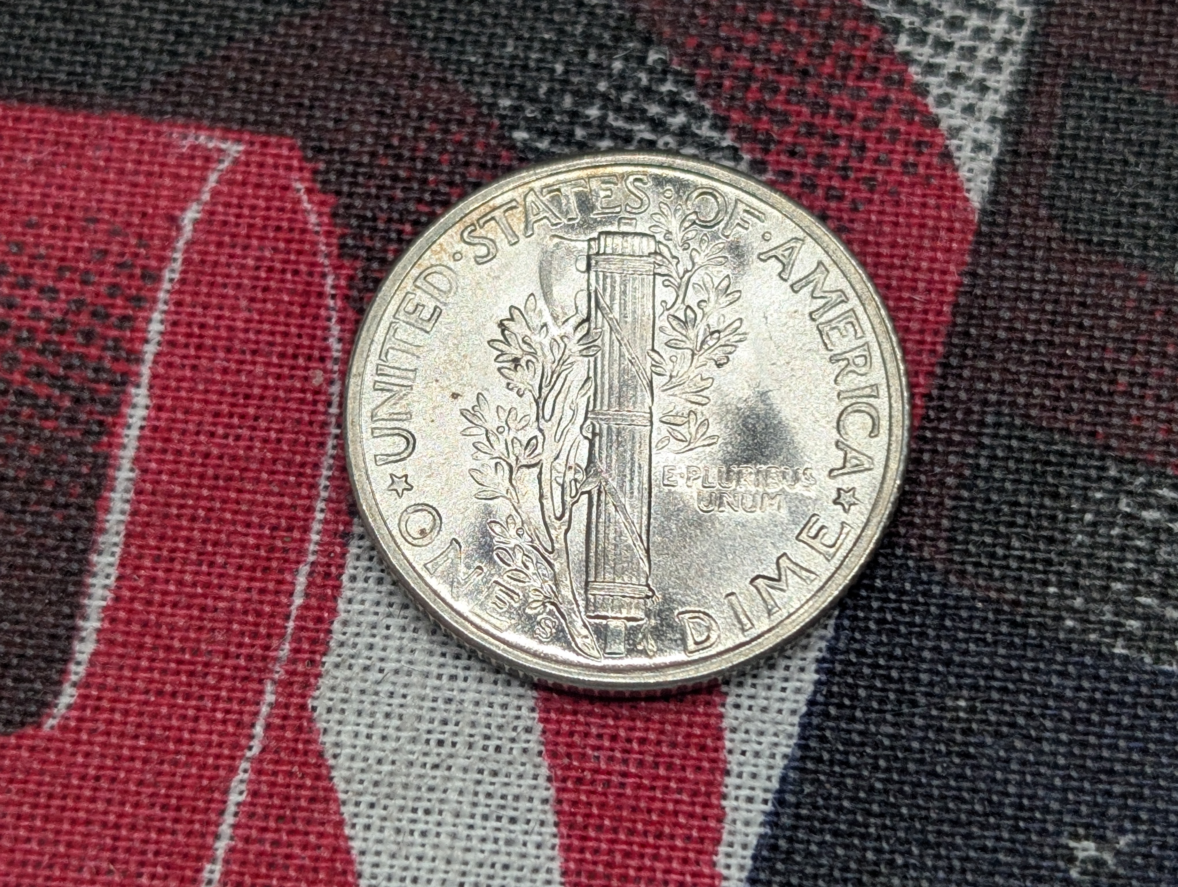 1944-S Mercury 90% Silver Dime - Split Bands