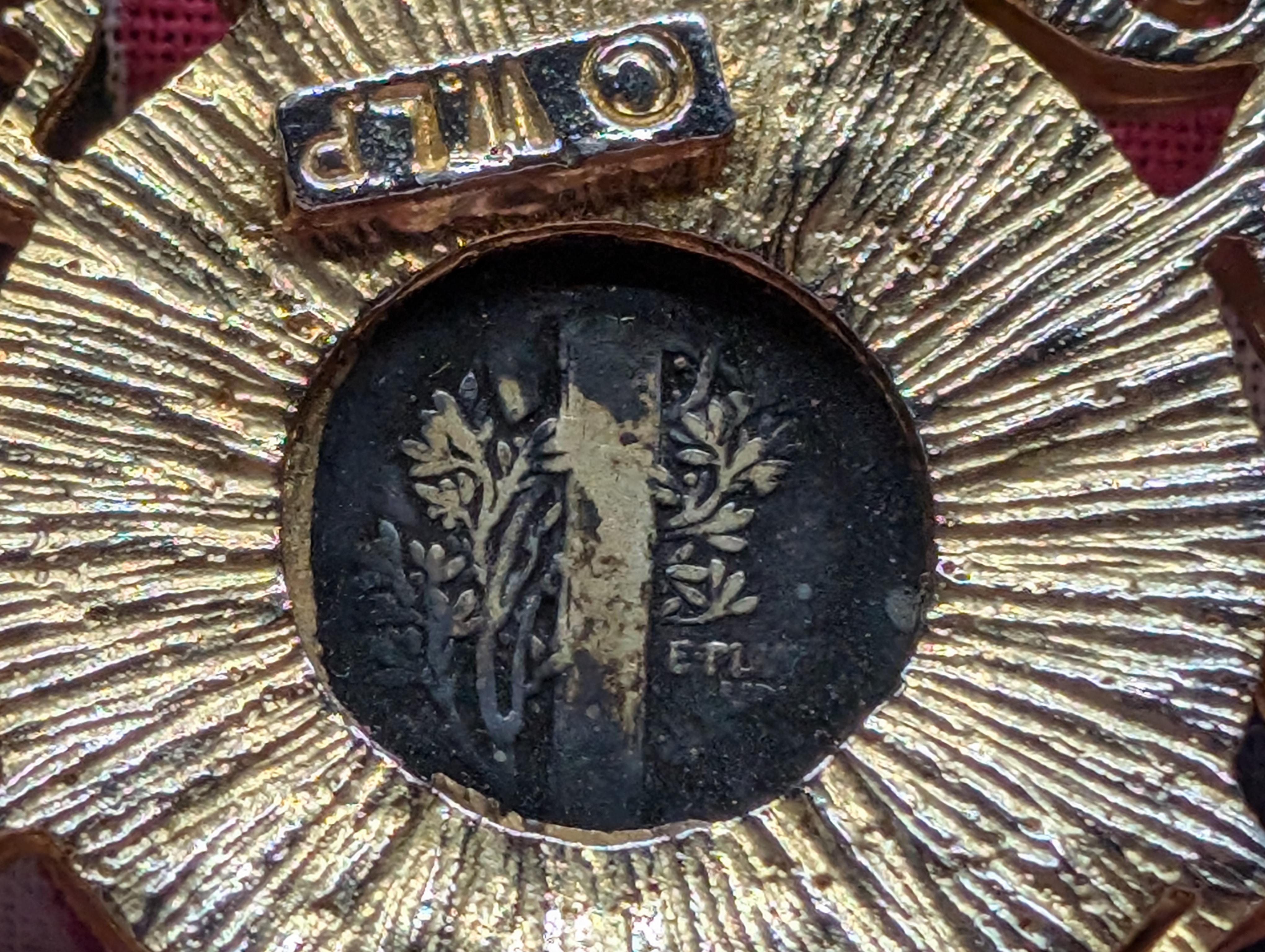 Vintage Medallion with 1917-P Mercury 90% Silver Dime