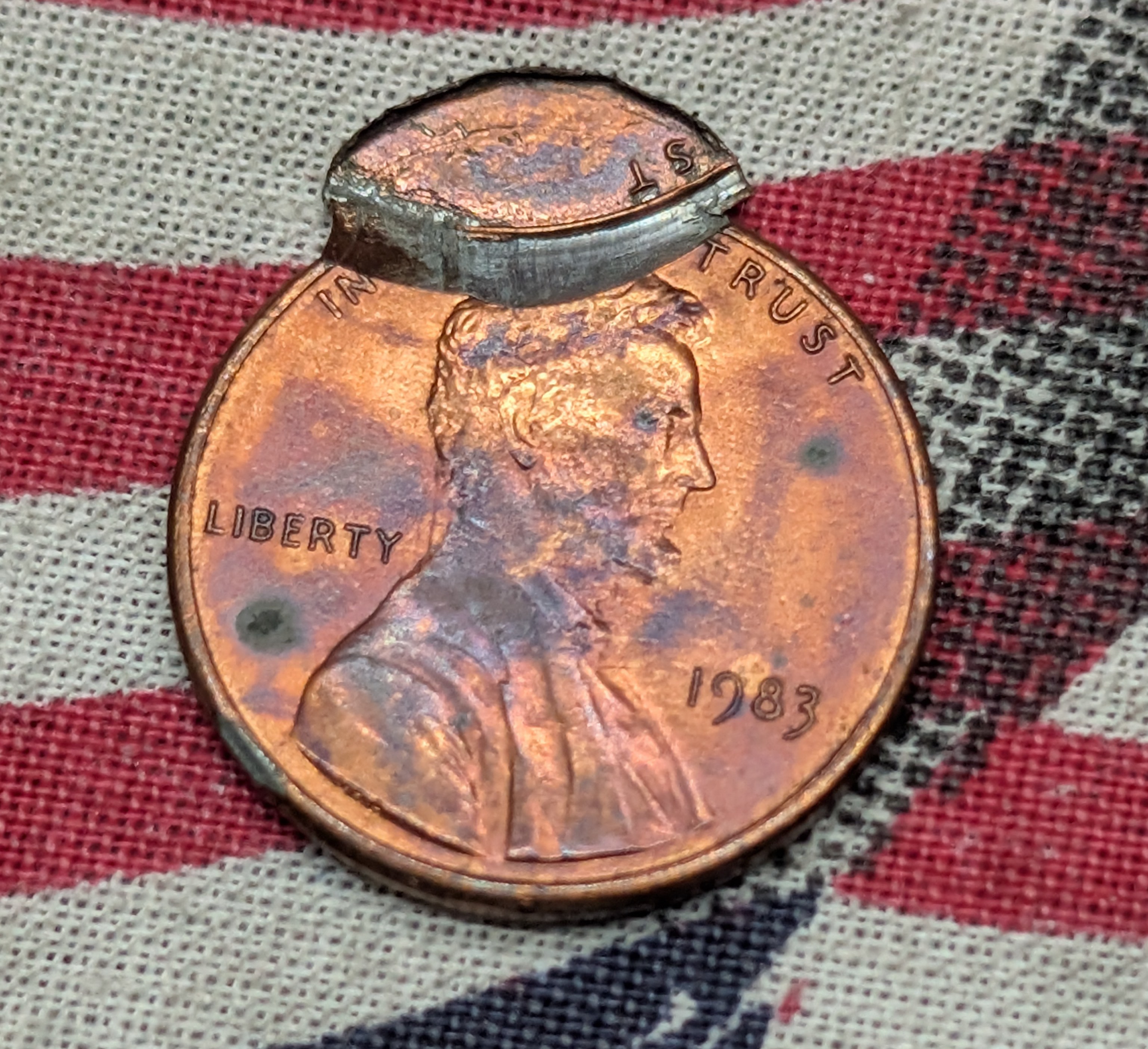 1983-P Lincoln Memorial Error Cent - Dramatic Off-Center 2nd Strike