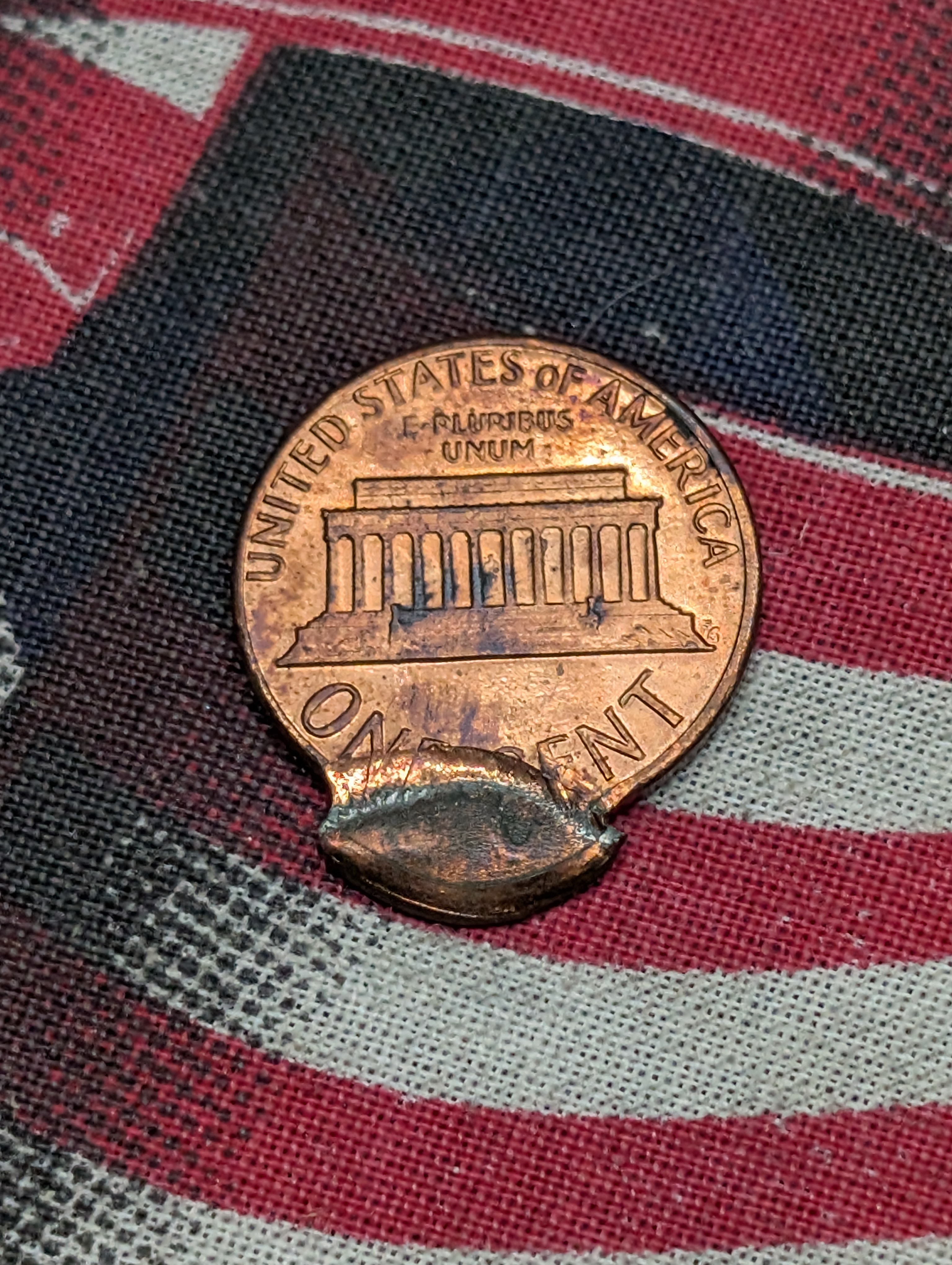 1983-P Lincoln Memorial Error Cent - Dramatic Off-Center 2nd Strike