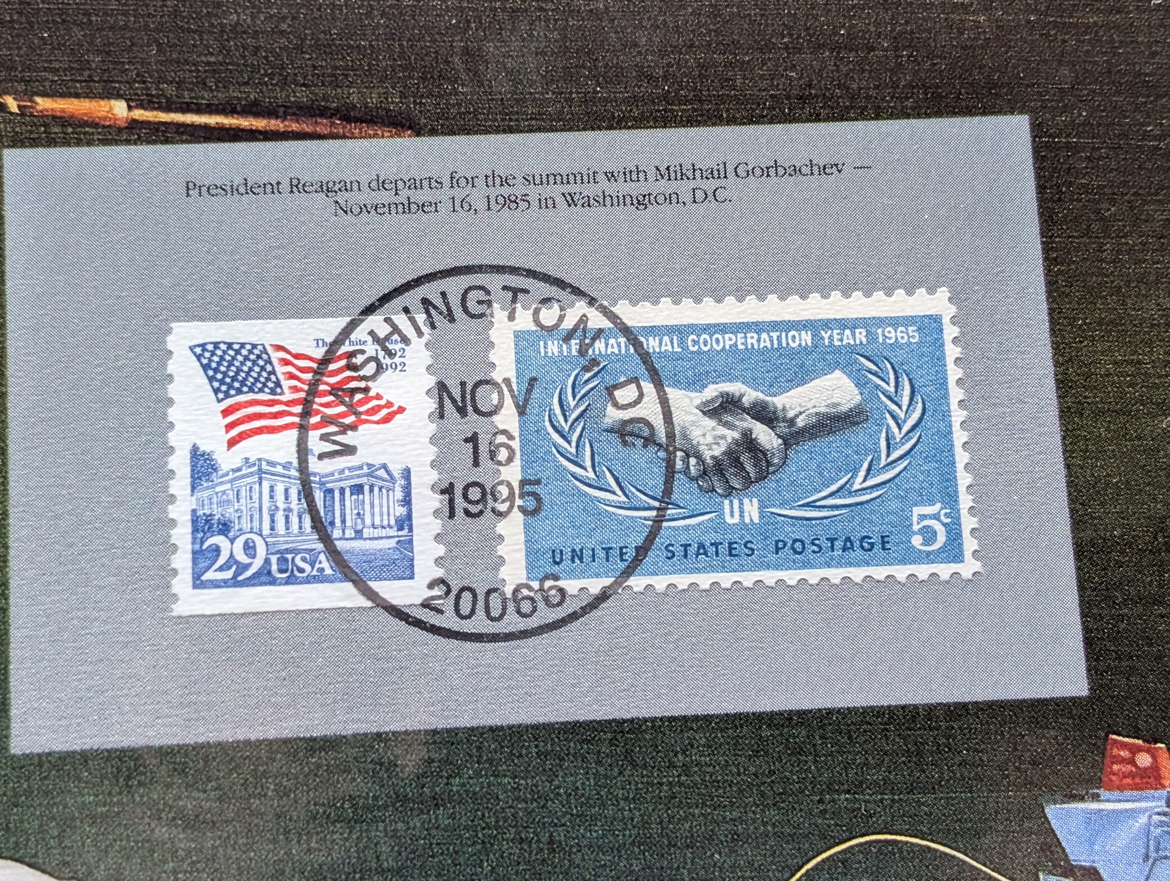 1985-P&D U.S. Mint Uncirculated Set w/ Historic Stamps
