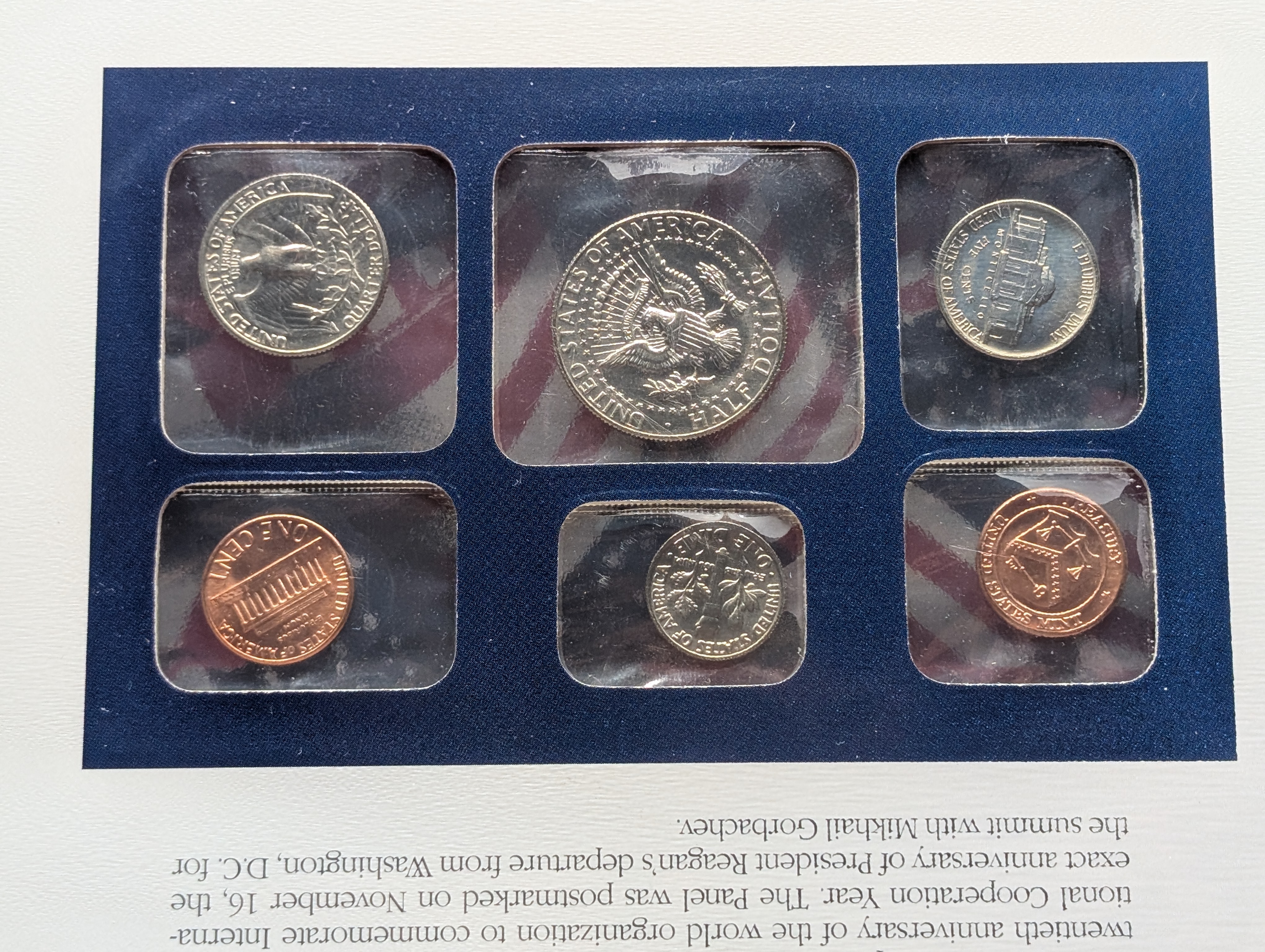 1985-P&D U.S. Mint Uncirculated Set w/ Historic Stamps