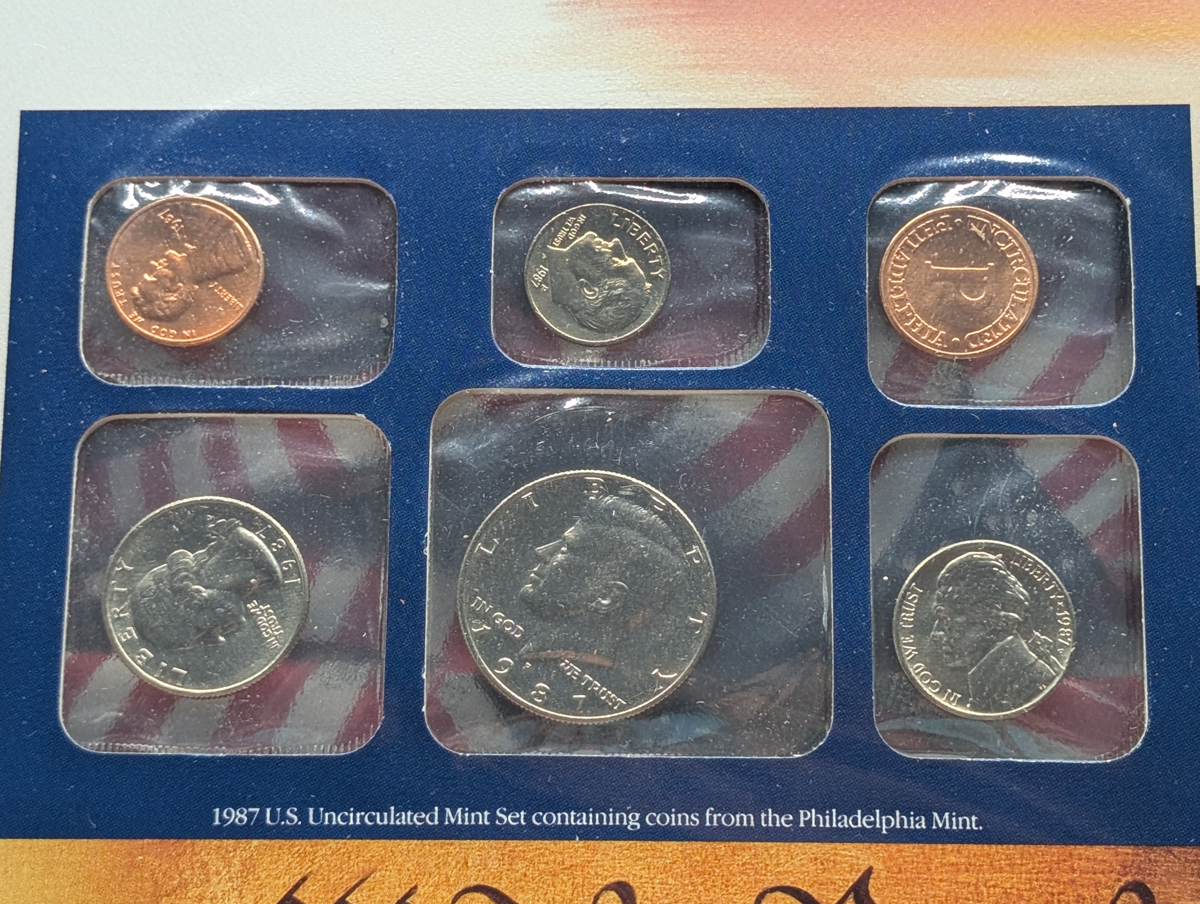 1987-P&D U.S. Mint Uncirculated Set w/ Historic Stamps