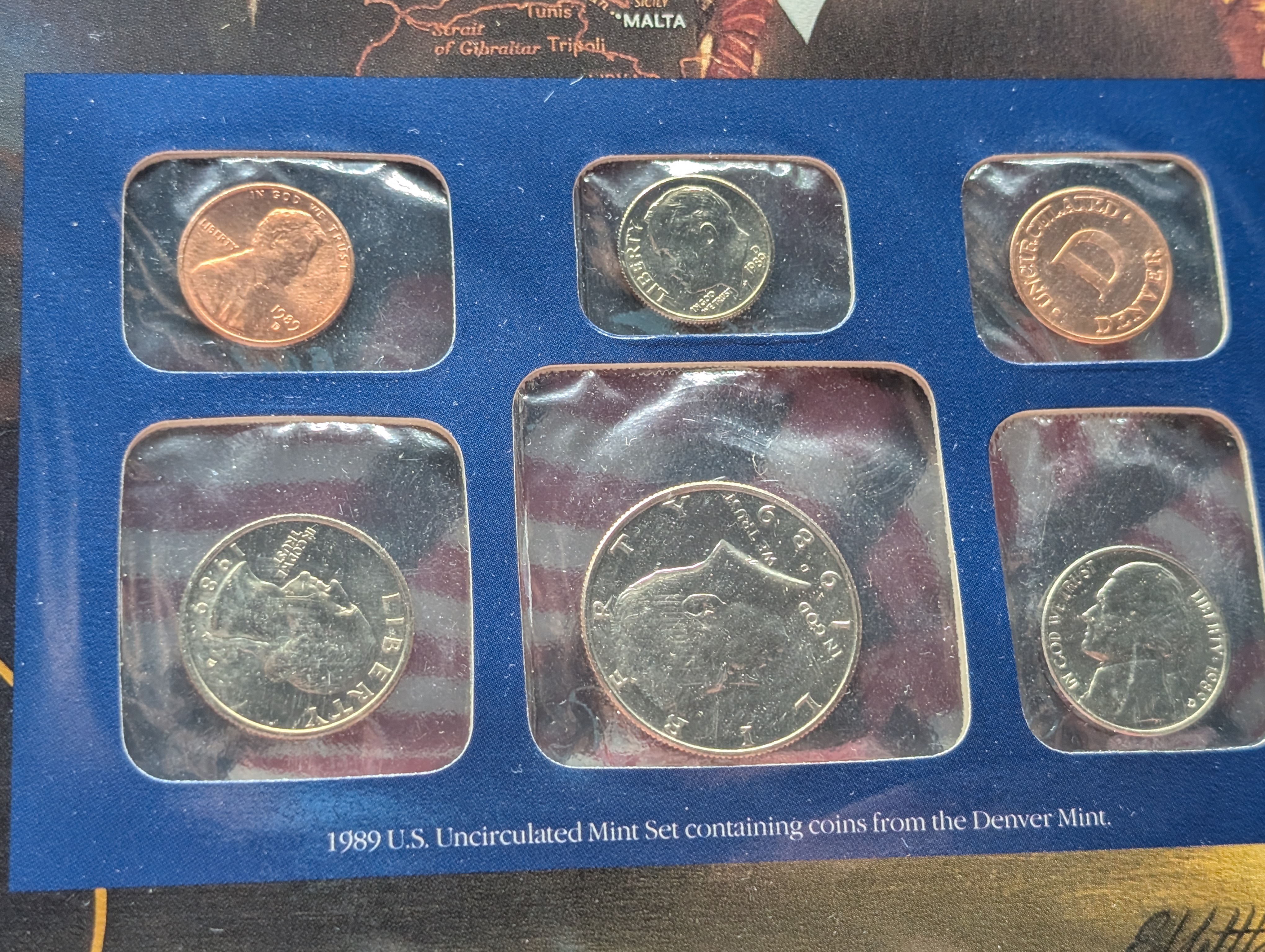1989-P&D U.S. Mint Uncirculated Set w/ Historic Stamps