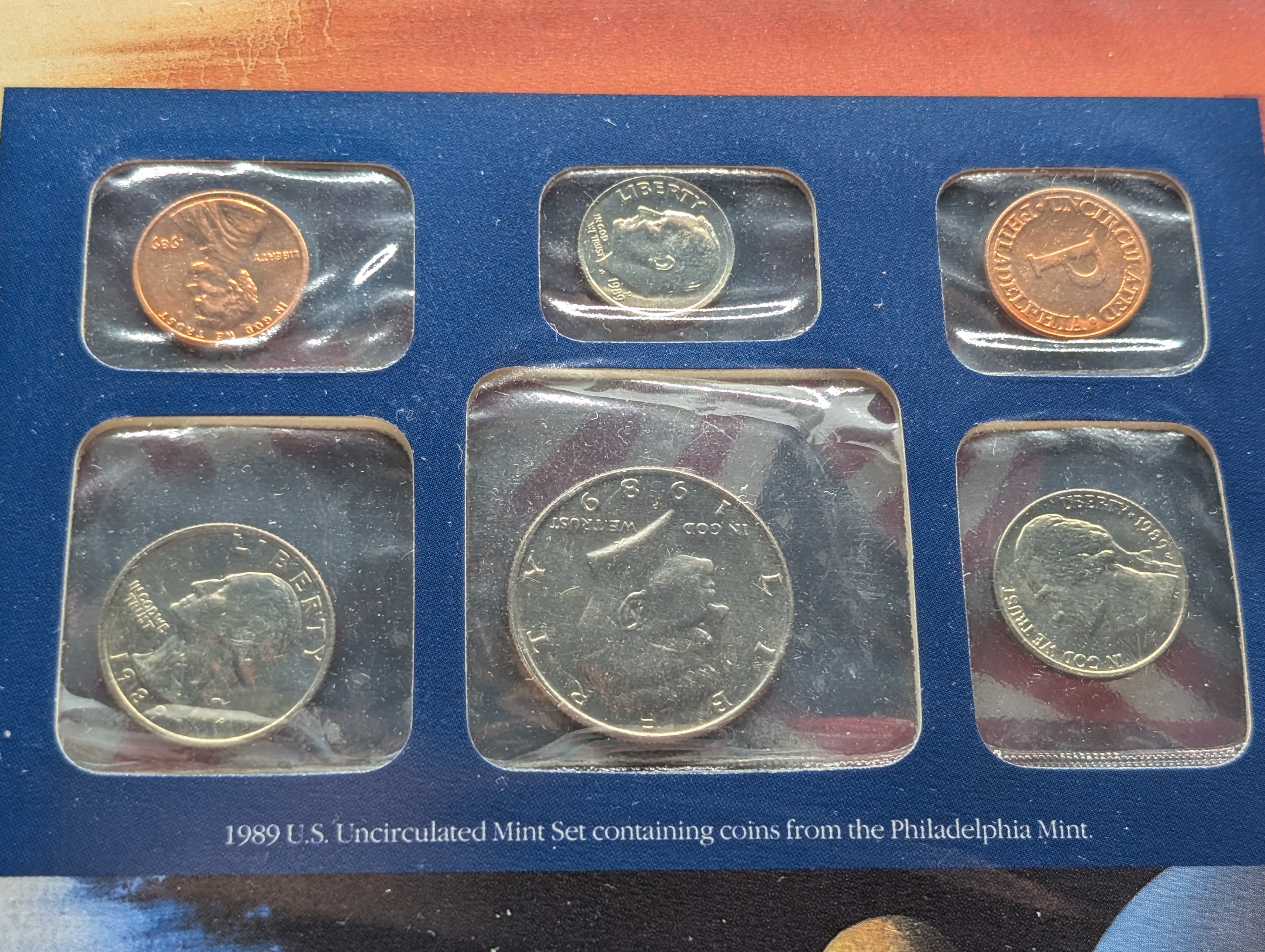 1989-P&D U.S. Mint Uncirculated Set w/ Historic Stamps