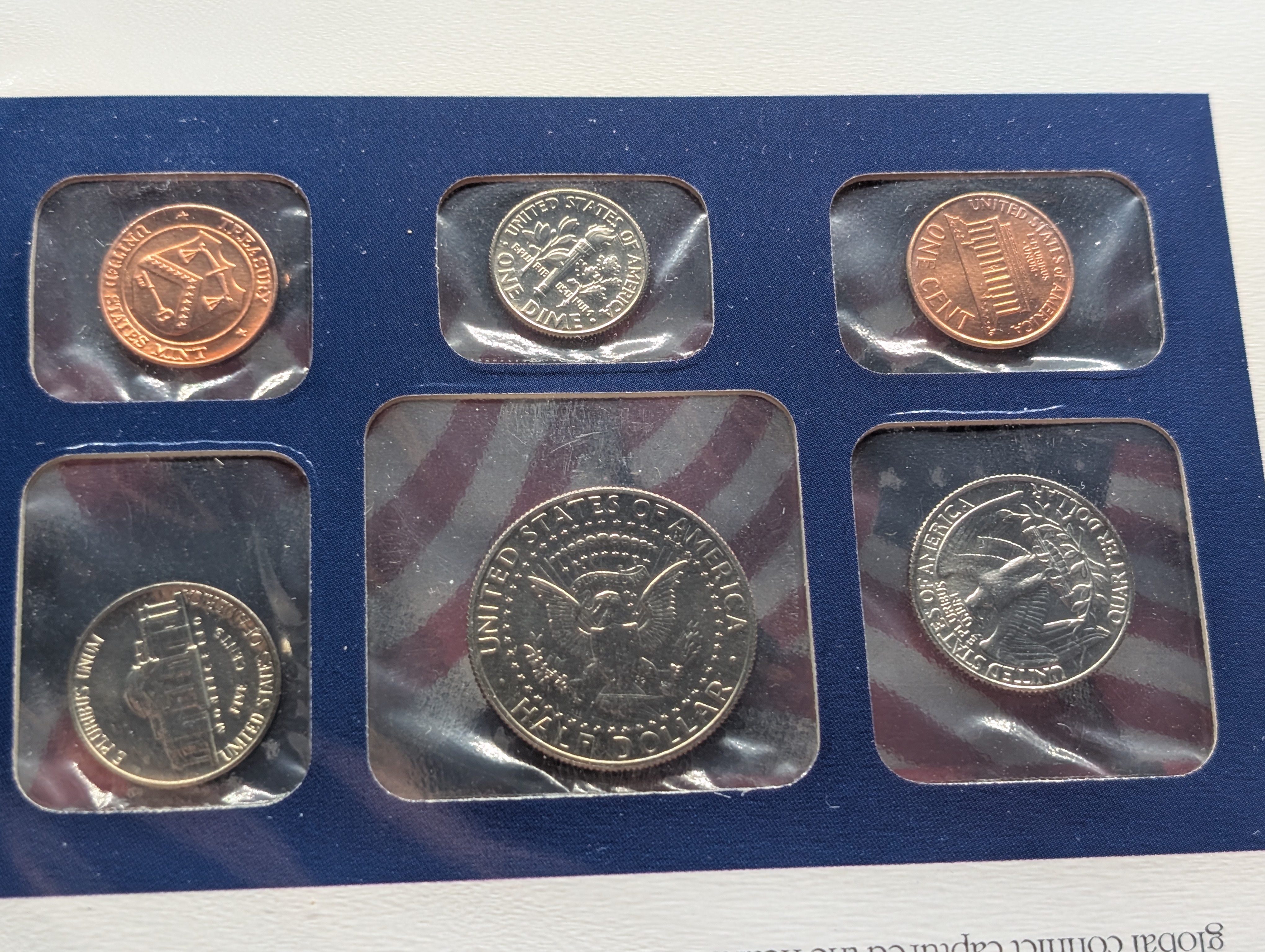 1990-P&D U.S. Mint Uncirculated Set w/ Historic Stamps