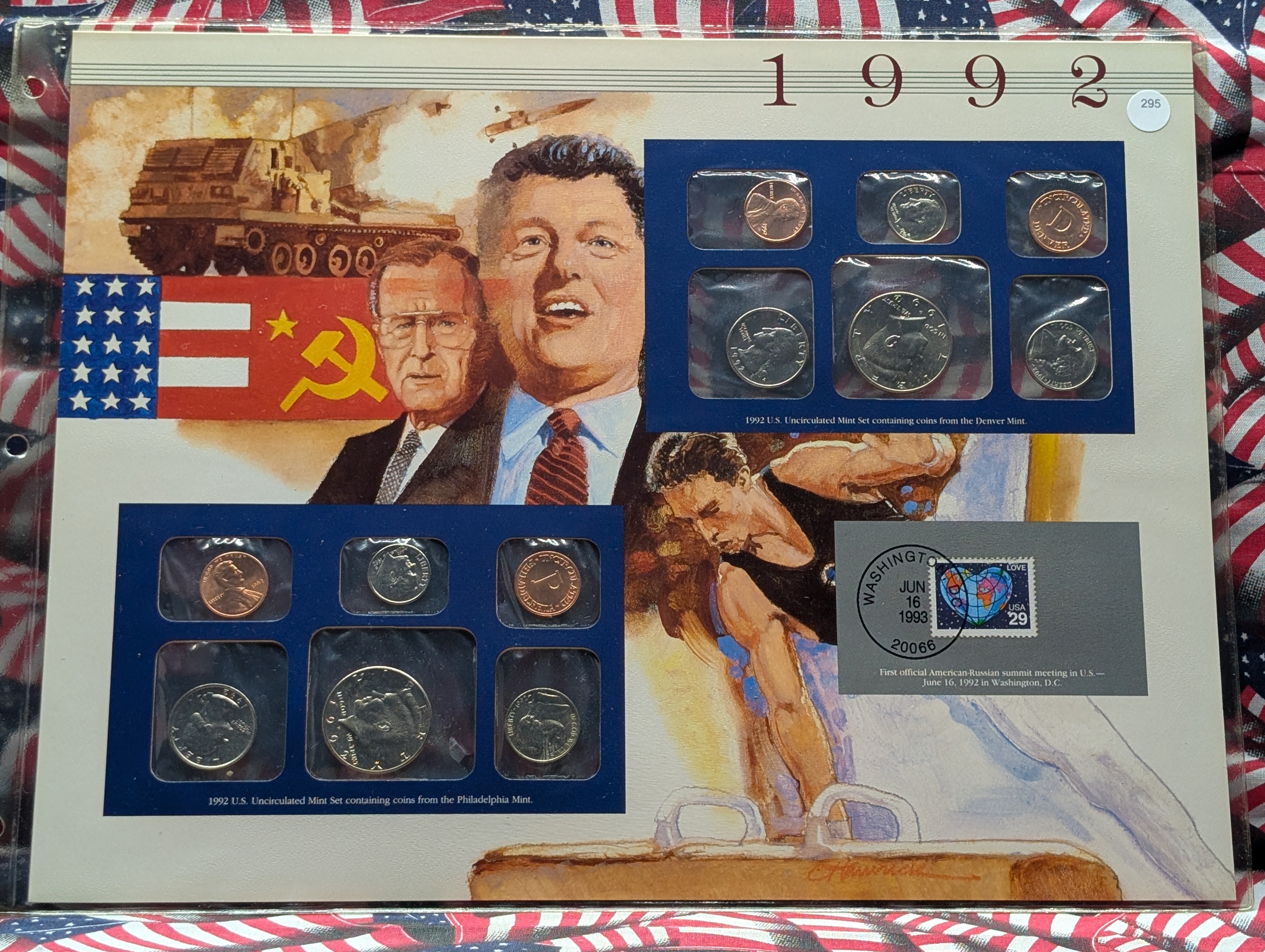 1992-P&D U.S. Mint Uncirculated Set w/ Historic Stamps