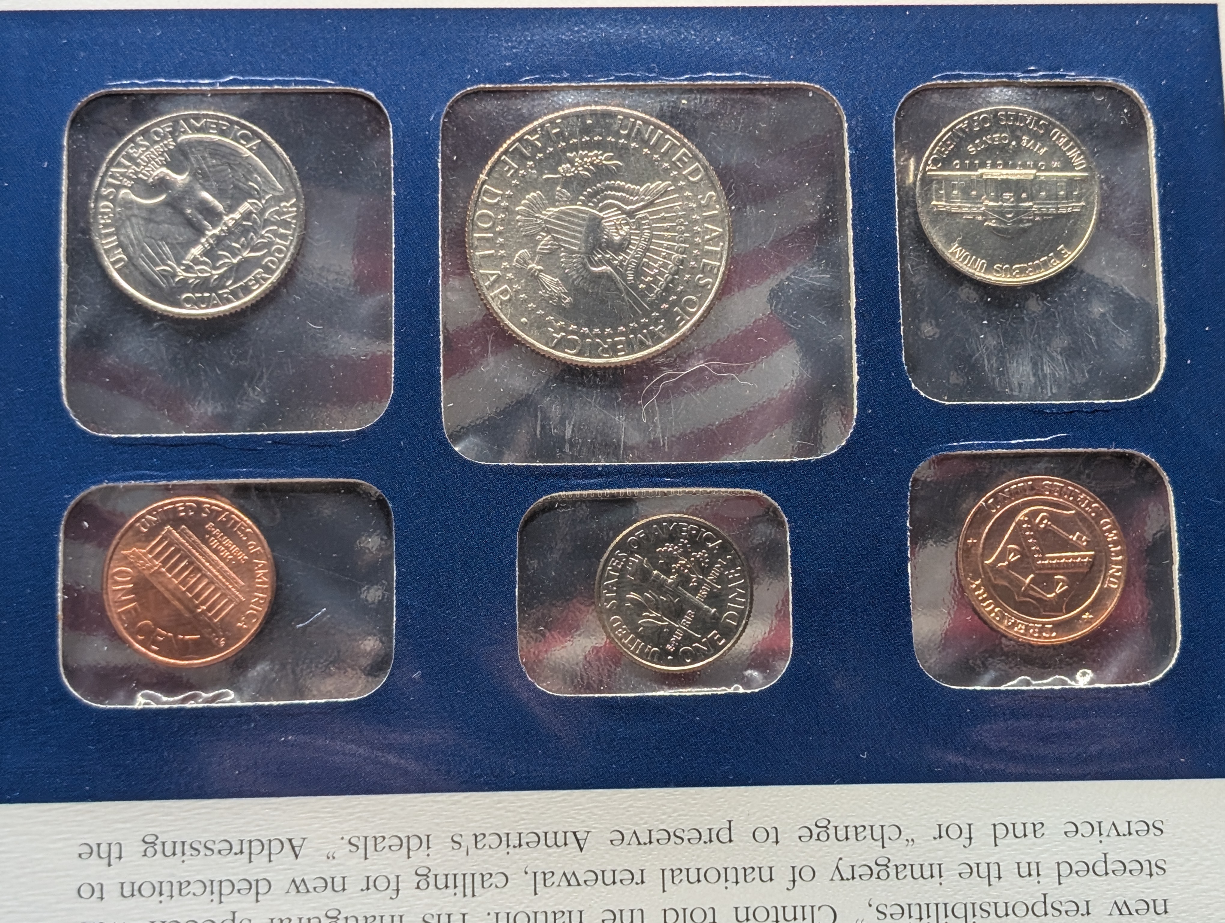 1993-P&D U.S. Mint Uncirculated Set w/ Historic Stamps