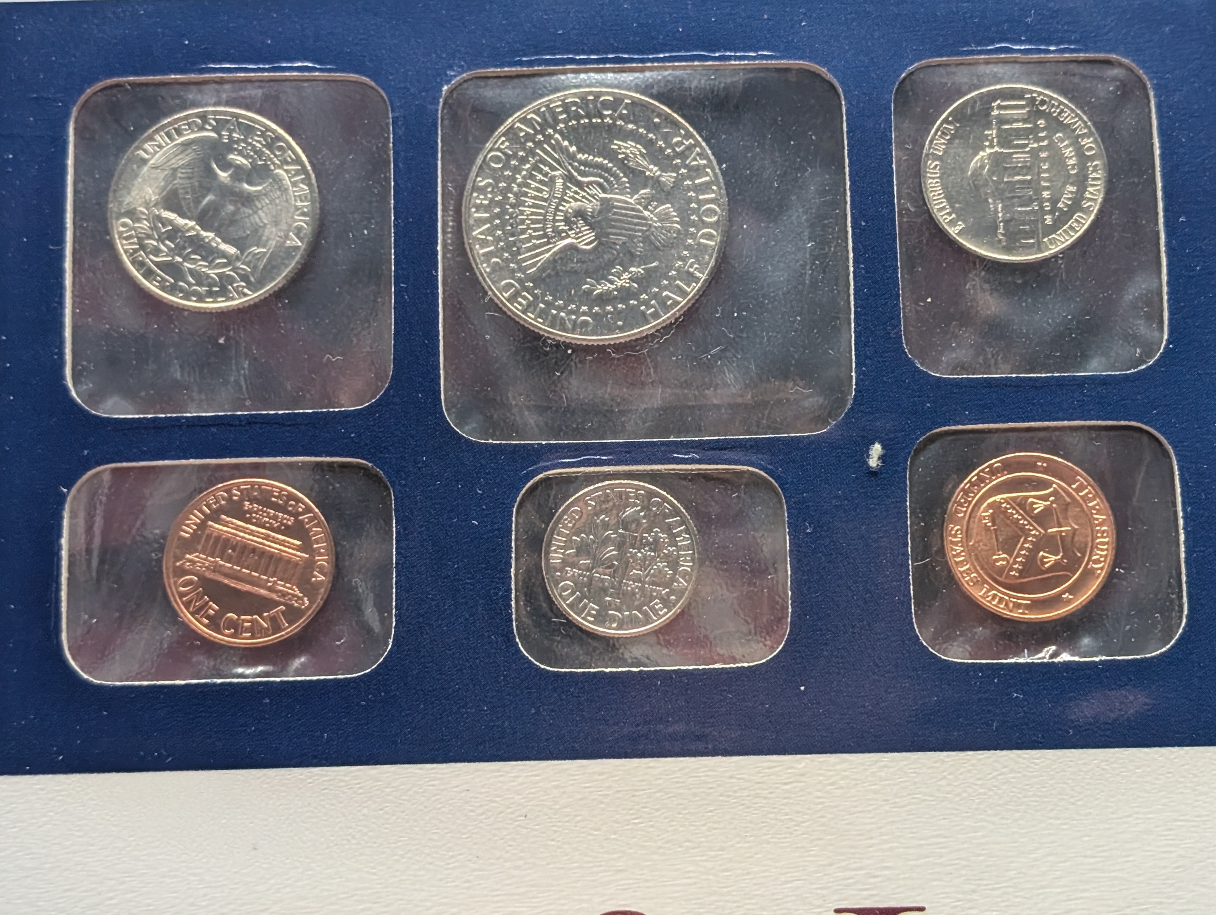 1993-P&D U.S. Mint Uncirculated Set w/ Historic Stamps