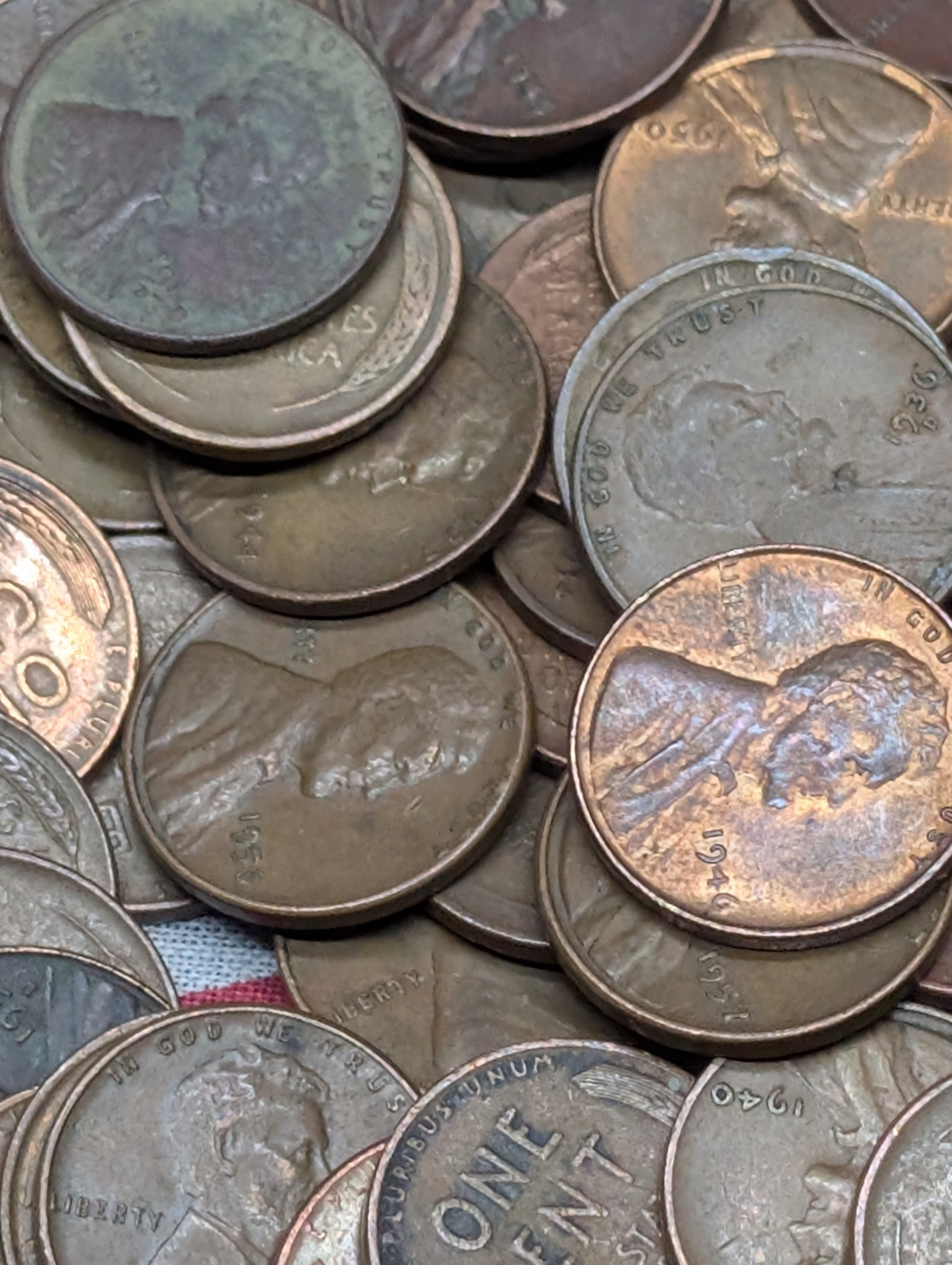 (250) Assorted Lincoln Wheat Cents