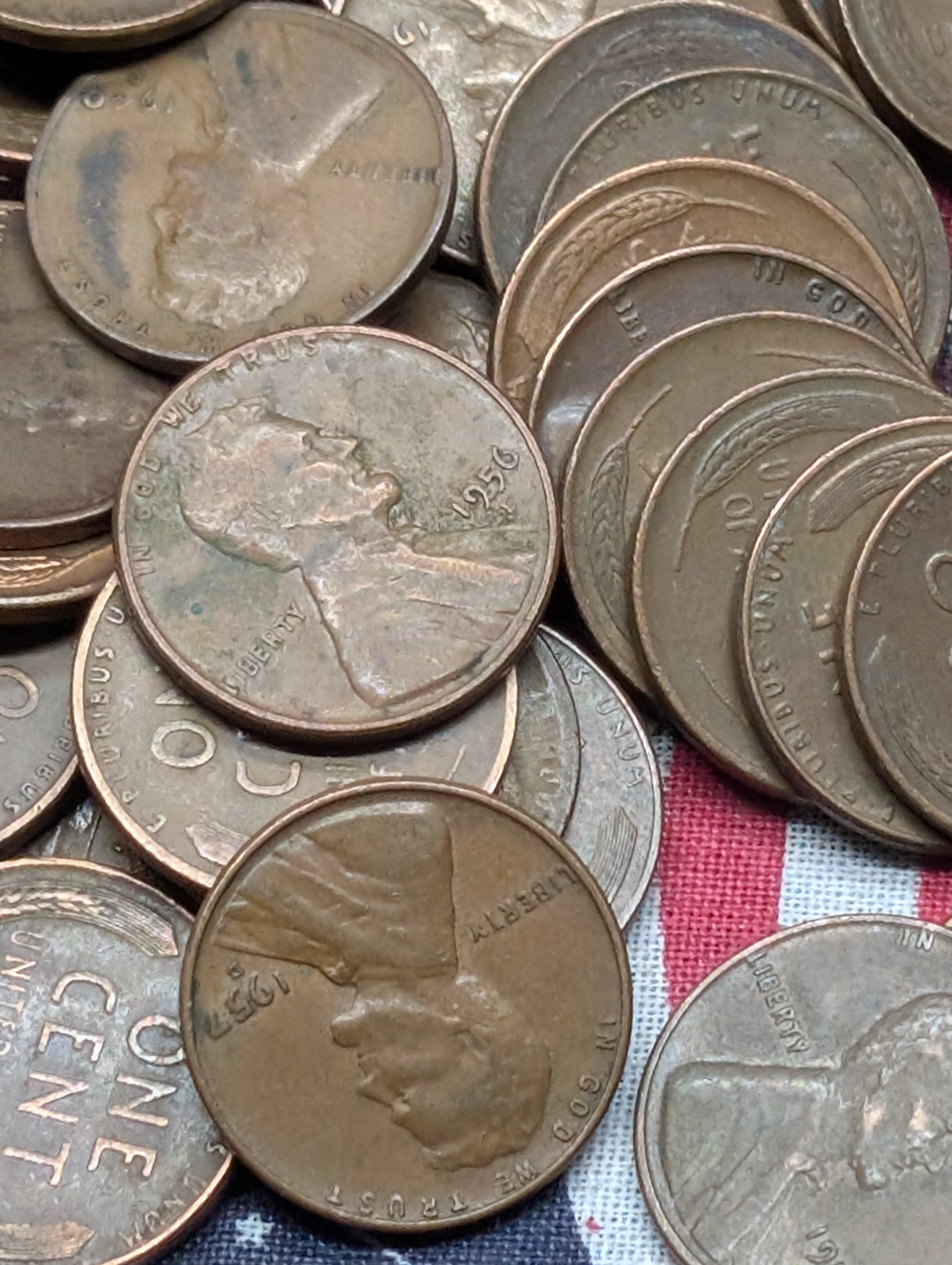 (250) Assorted Lincoln Wheat Cents