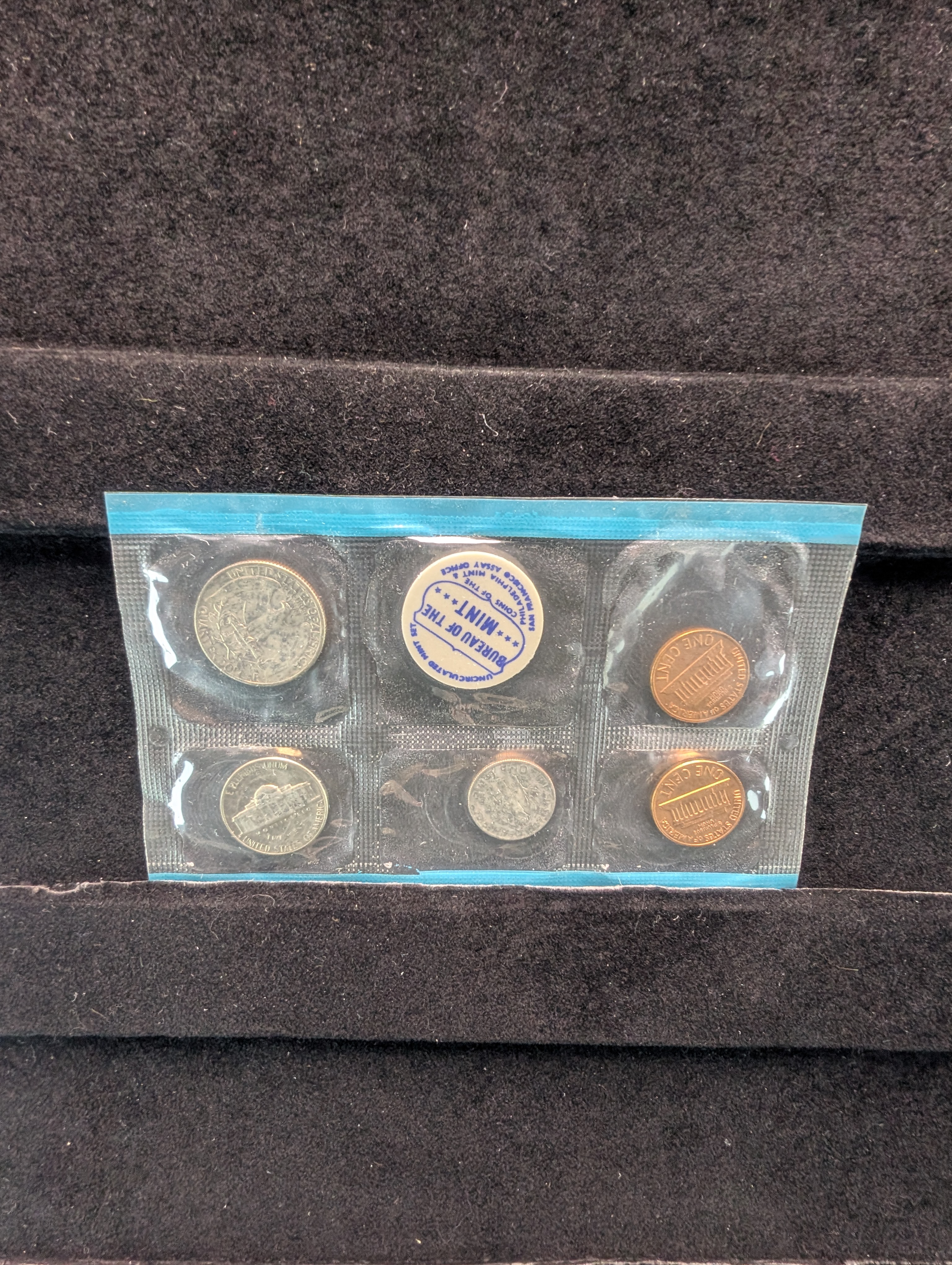 1970-P&D Unc. U. S. Mint Set - Includes 40% Silver Kennedy Half Dollar & 1970-S Lincoln Cent