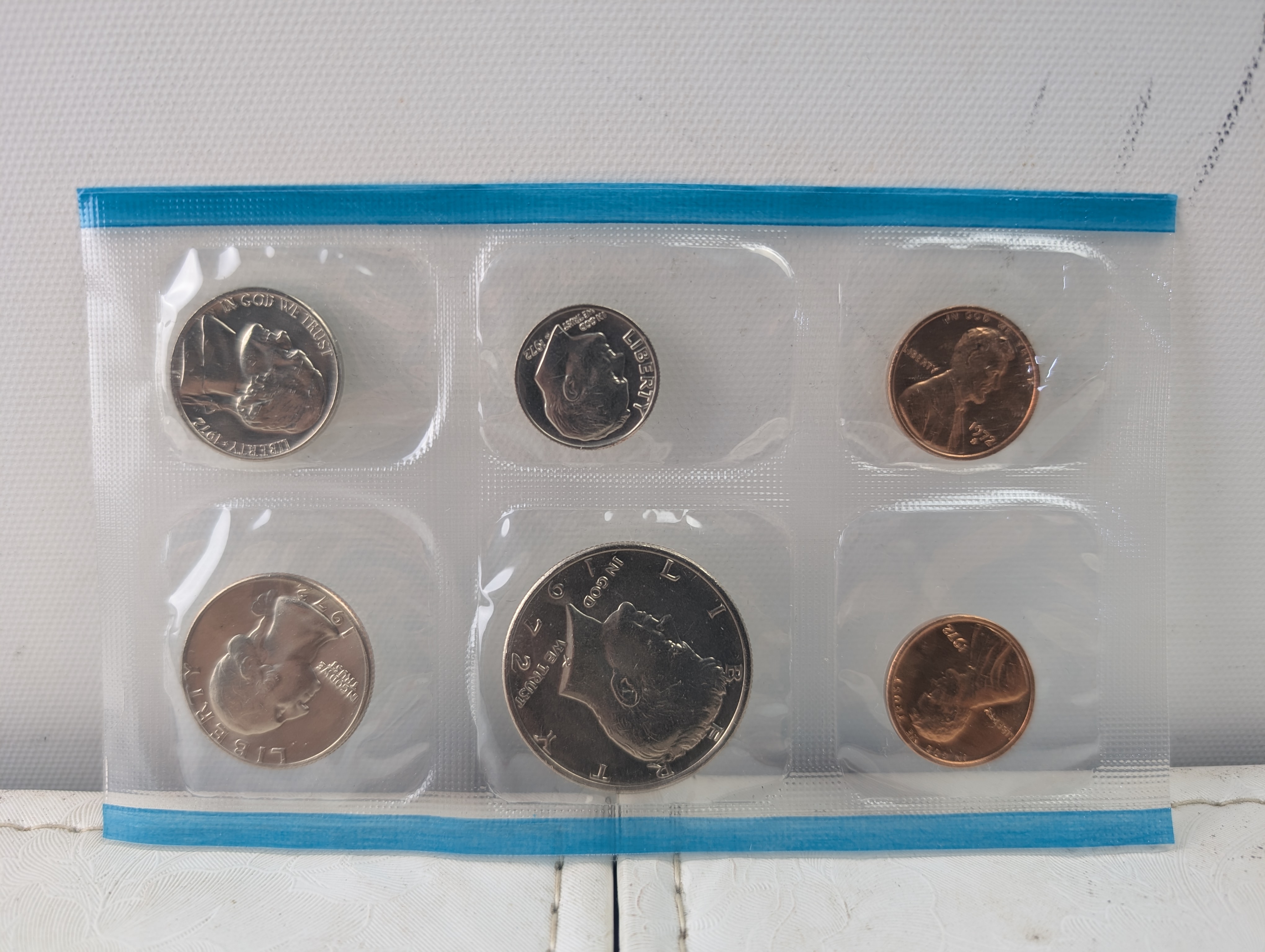 1972-P&D Unc. U.S. Mint Set - Includes 1972-S Lincoln Cent