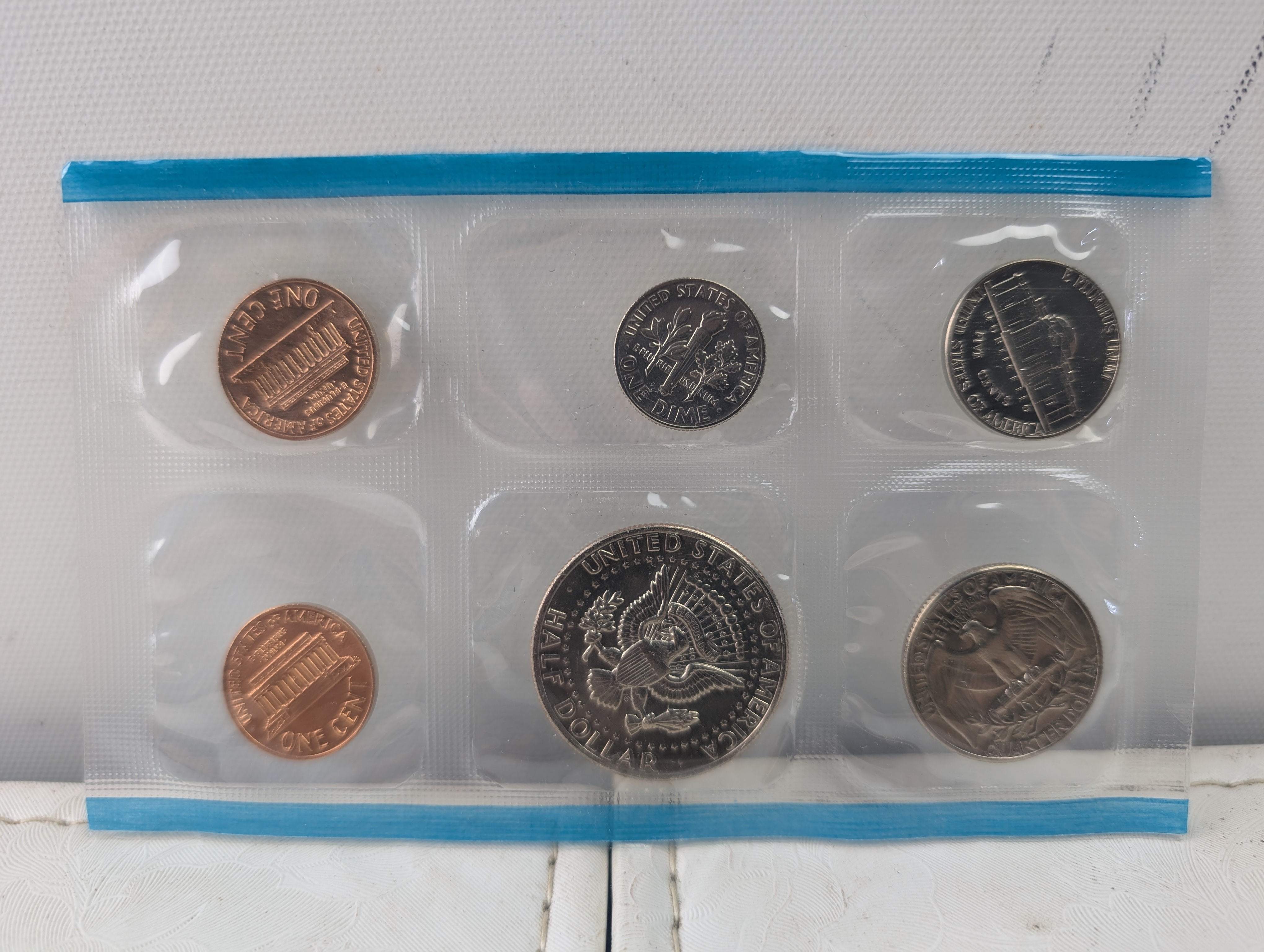 1972-P&D Unc. U.S. Mint Set - Includes 1972-S Lincoln Cent