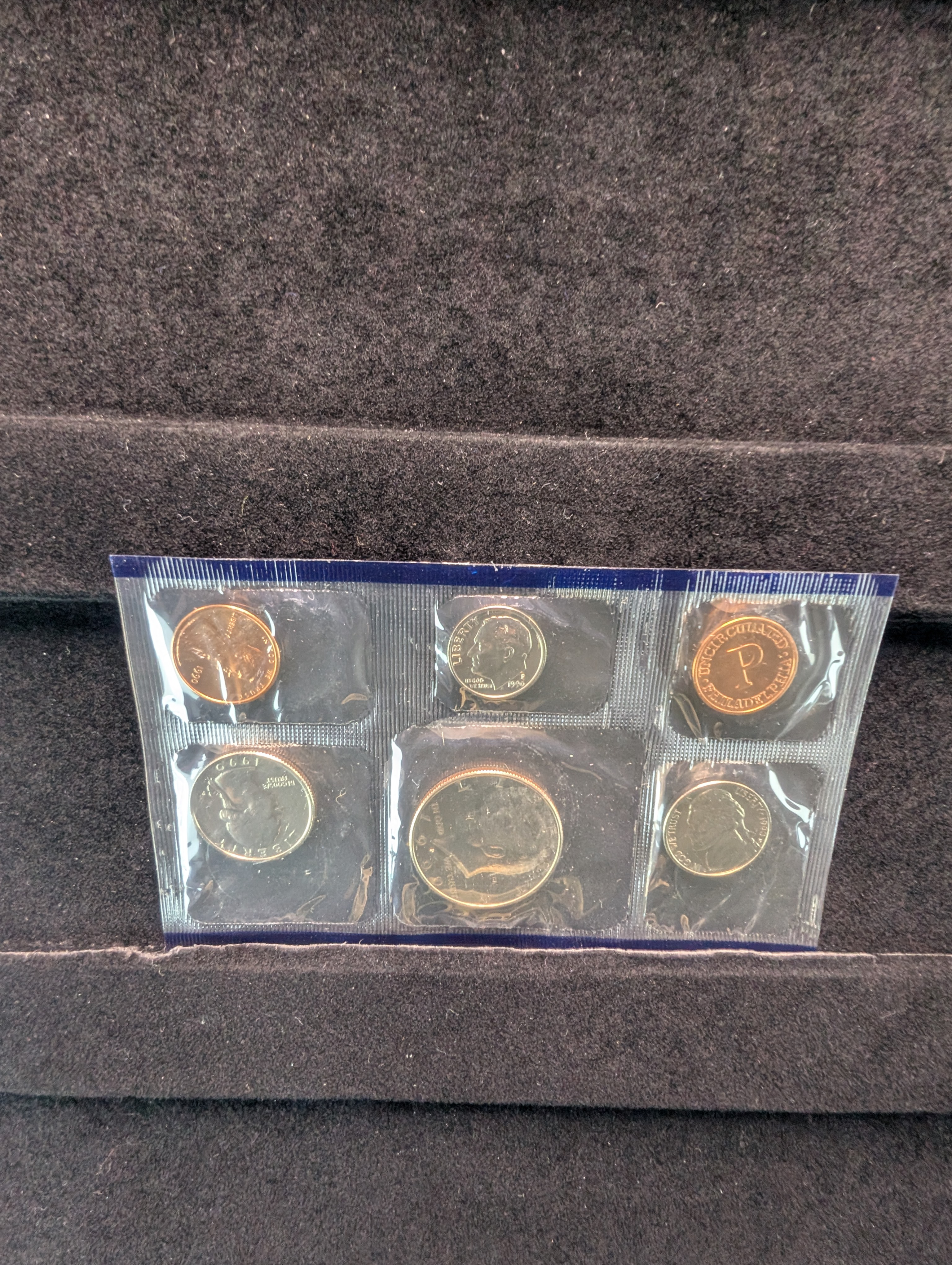 1990 P&D U.S. Mint Uncirculated Coin Set In OGP w/ COA