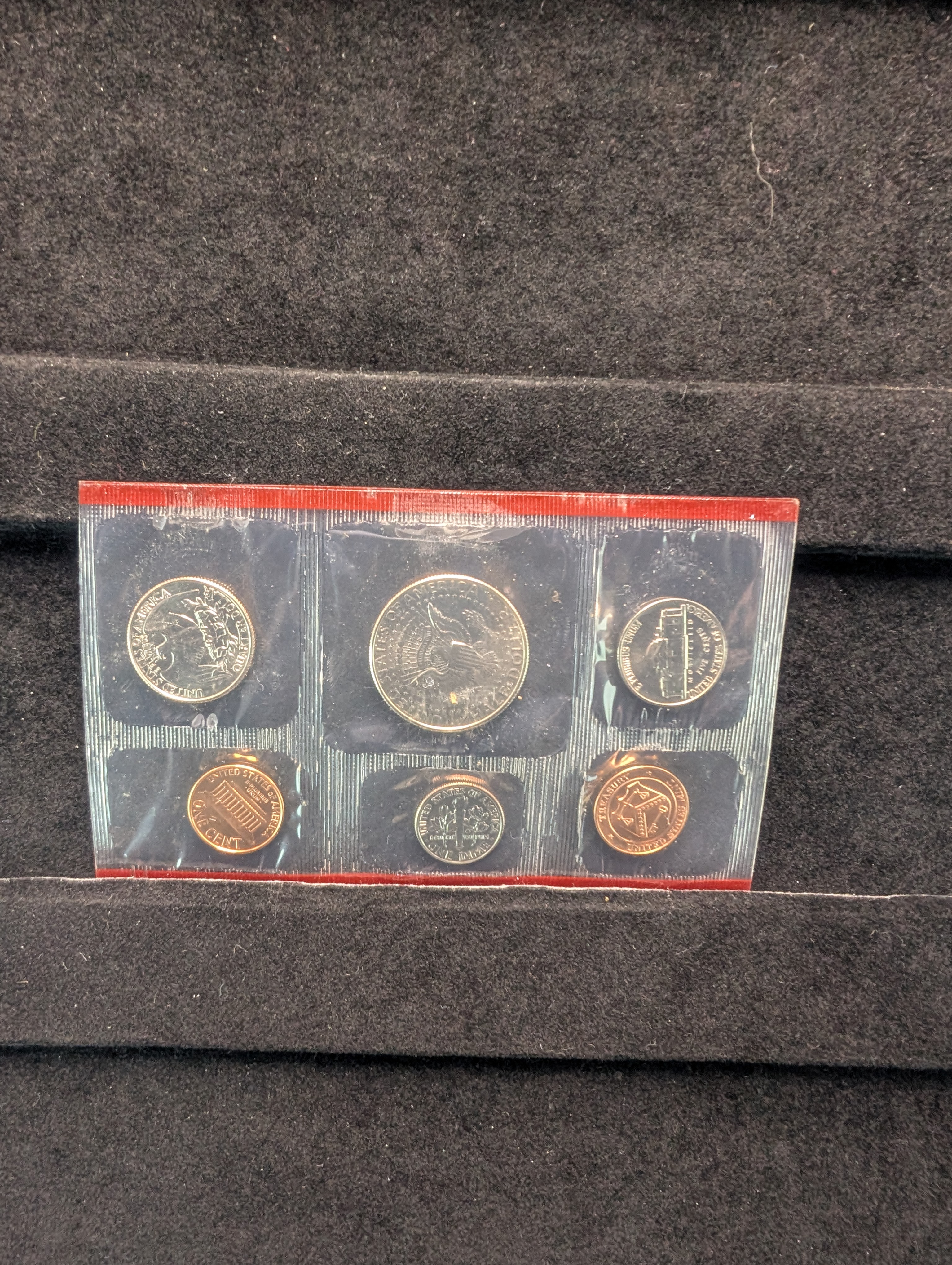 1997 P&D U.S. Mint Uncirculated Coin Set In OGP w/ COA