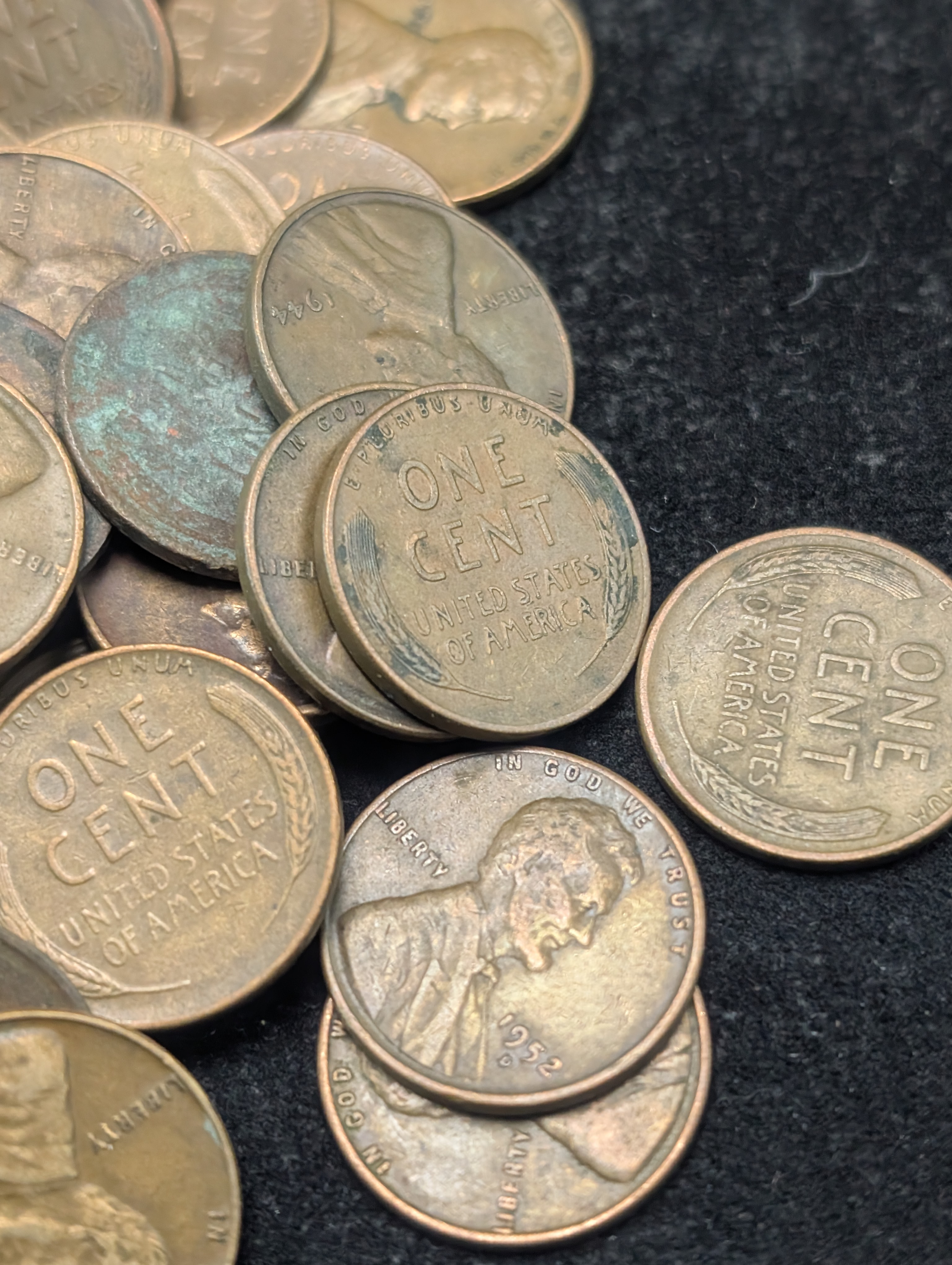 (262) Assorted Lincoln Wheat Cents
