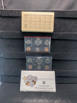 1988 P&D U.S. Uncirculated Mint Coin Set In OGP w/ COA. 1988 P&amp;D U.S. Uncirculated Mint Coin 