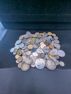 2 Pounds of Assorted World Coins & Tokens From Many Different Countries. 2 Pounds of Assorted 