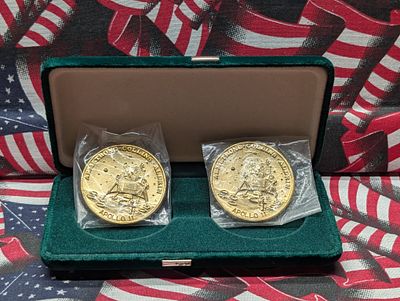2 Medal Set Armstrong Collins Aldrin Apollo 11 Condition PLEASE NOTE Some coins may have a 