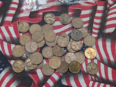 (250) Lincoln Wheat Cents - Mixed Dates Condition PLEASE NOTE Some coins may have a grade on 