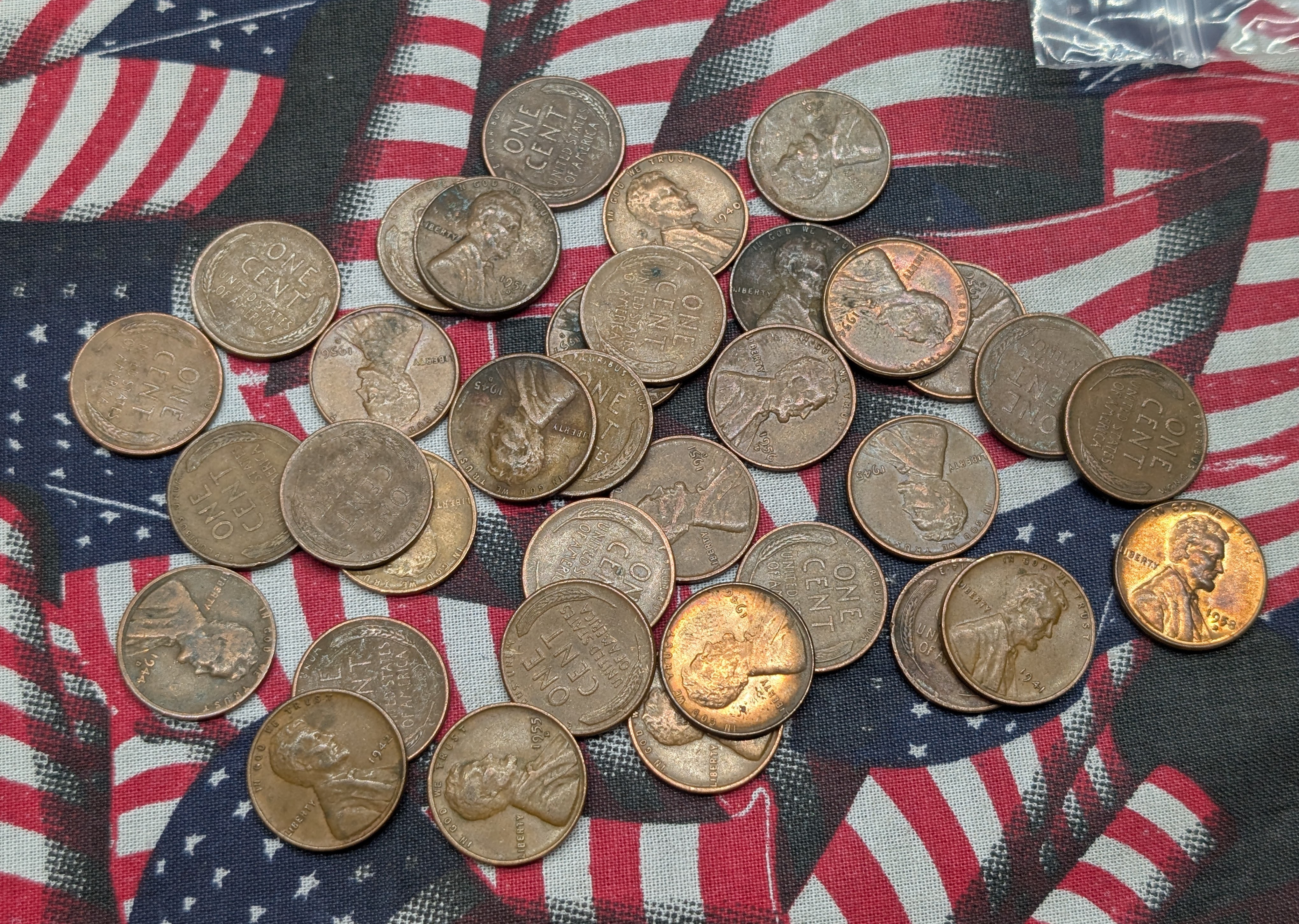 (250) Assorted Lincoln Wheat Cents