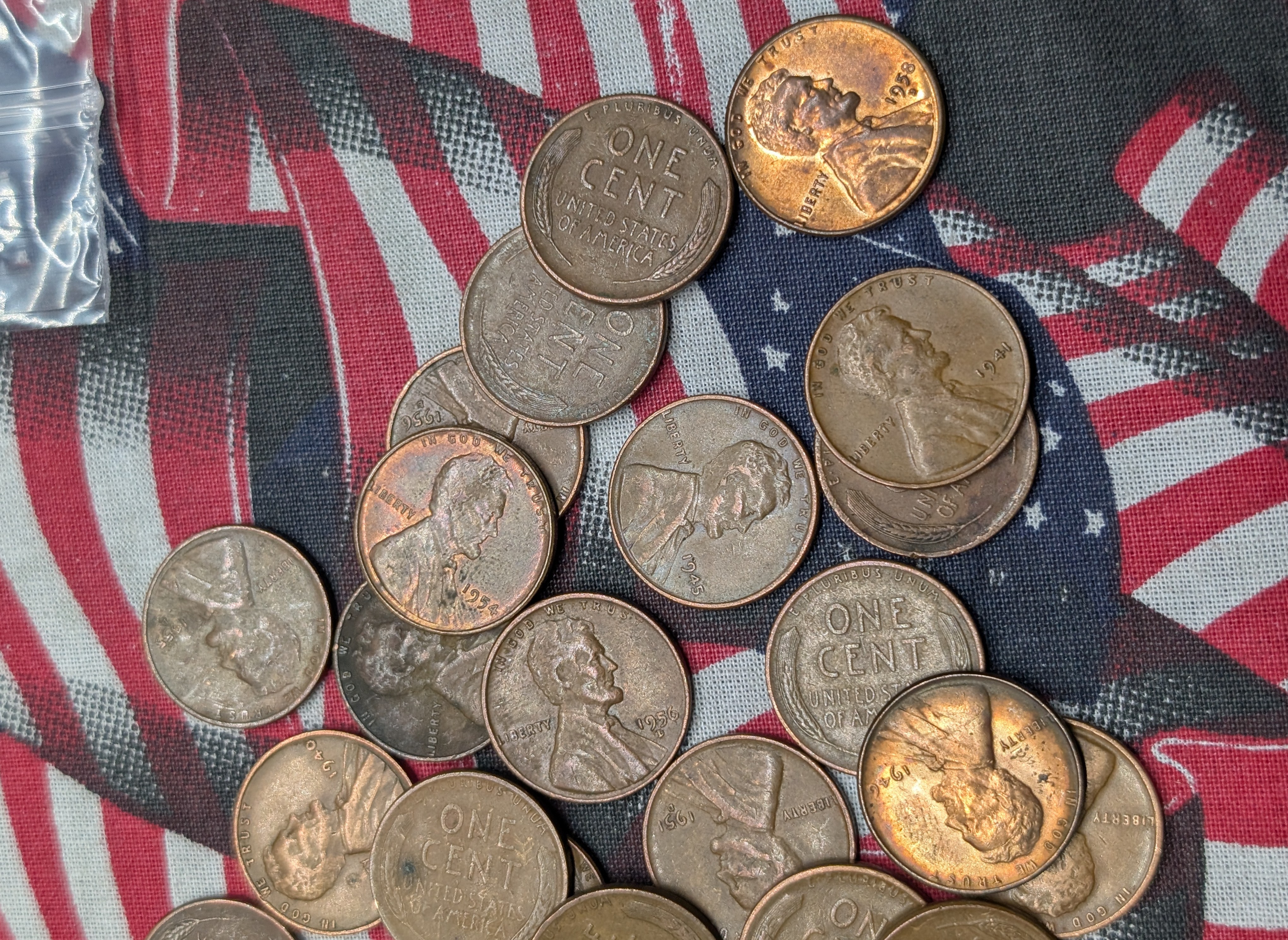 (250) Assorted Lincoln Wheat Cents