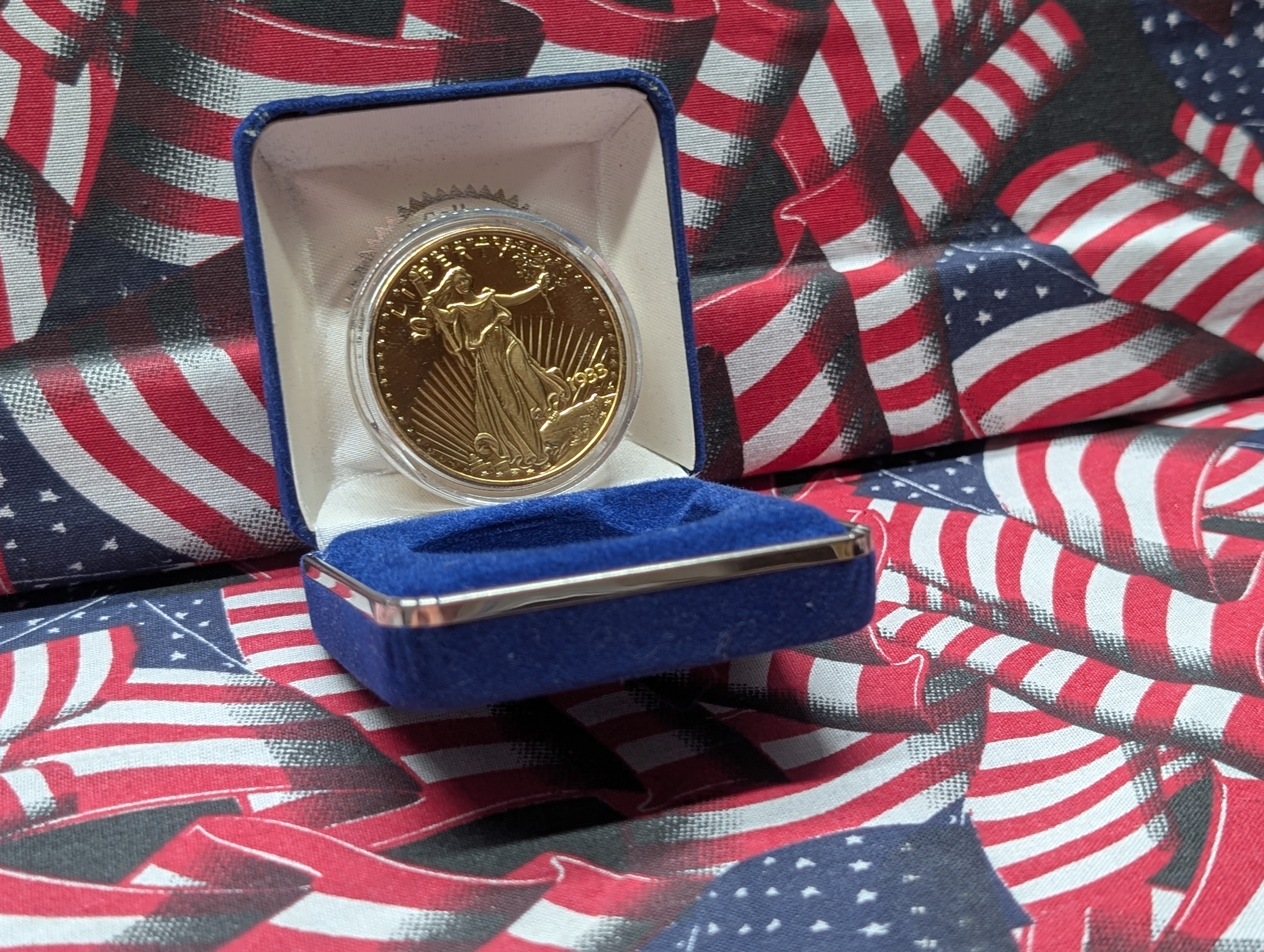 Copy-1933 Gold Layered Copper American Eagle Tribute Medal