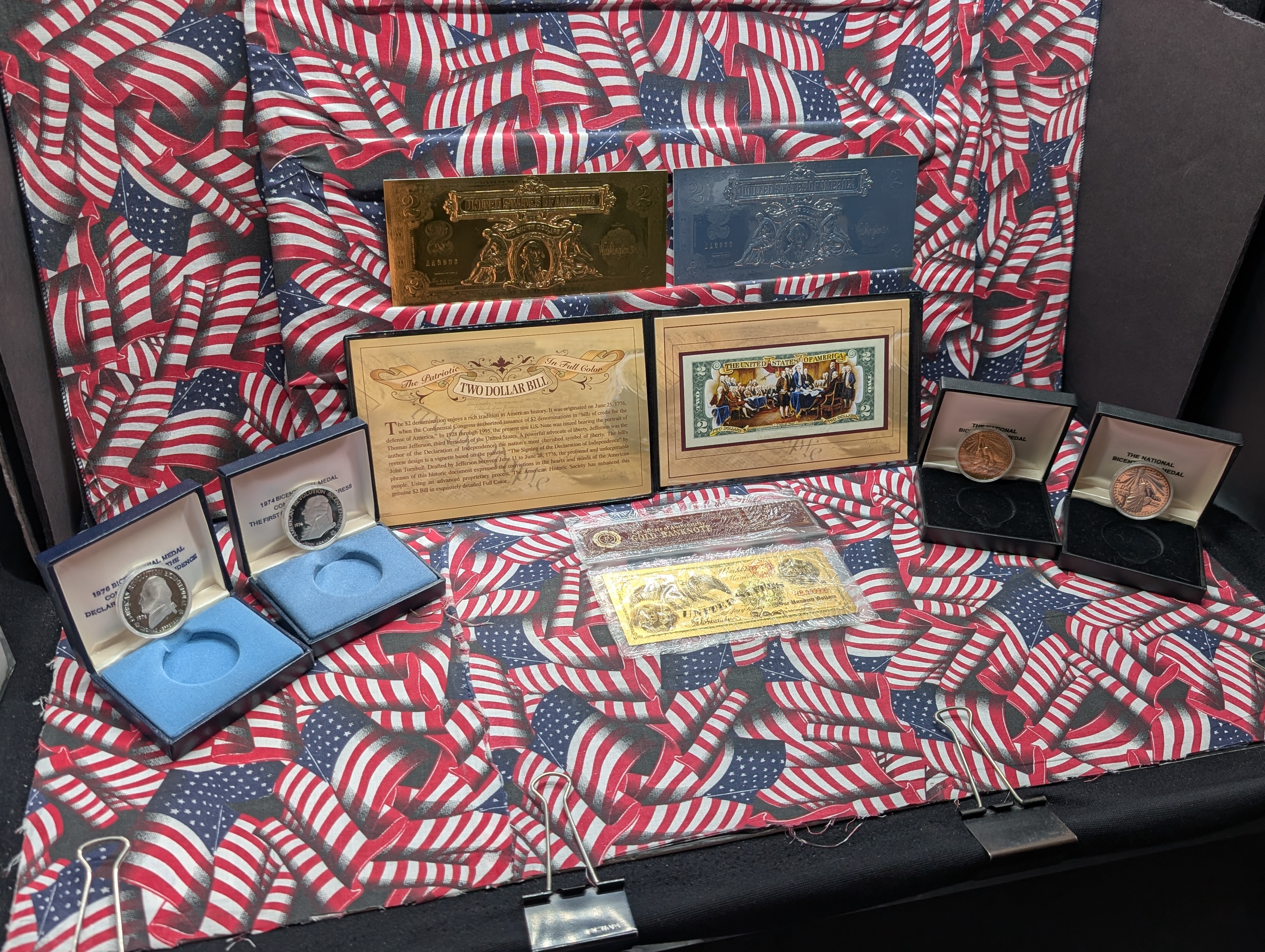 (4) Colorized Notes & (4) Bicentennial Medals