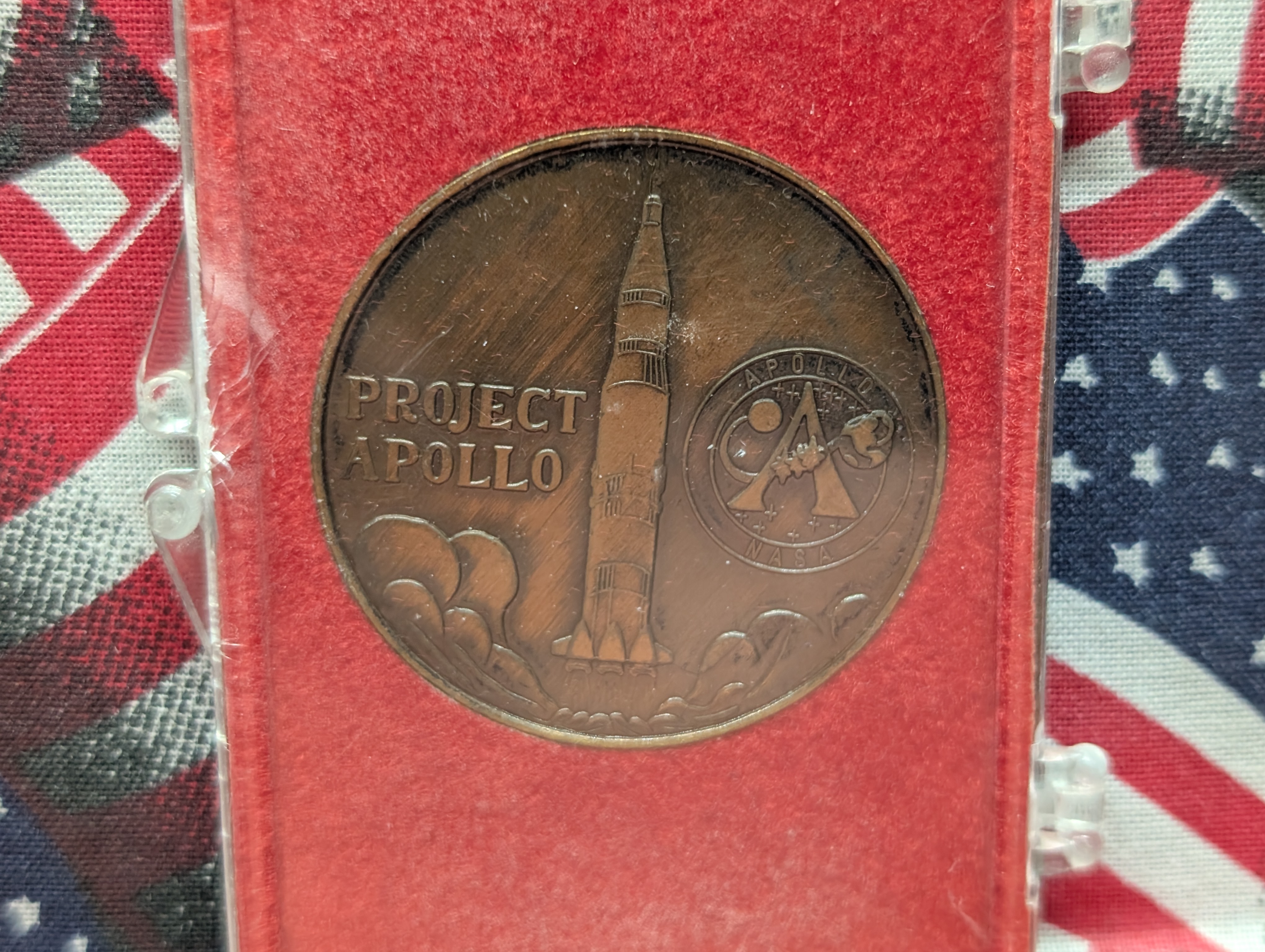 Martha Washington Bronze Medal, 1975-D Penny, 2 Bicentennial Medals, 6 Coins and Medals