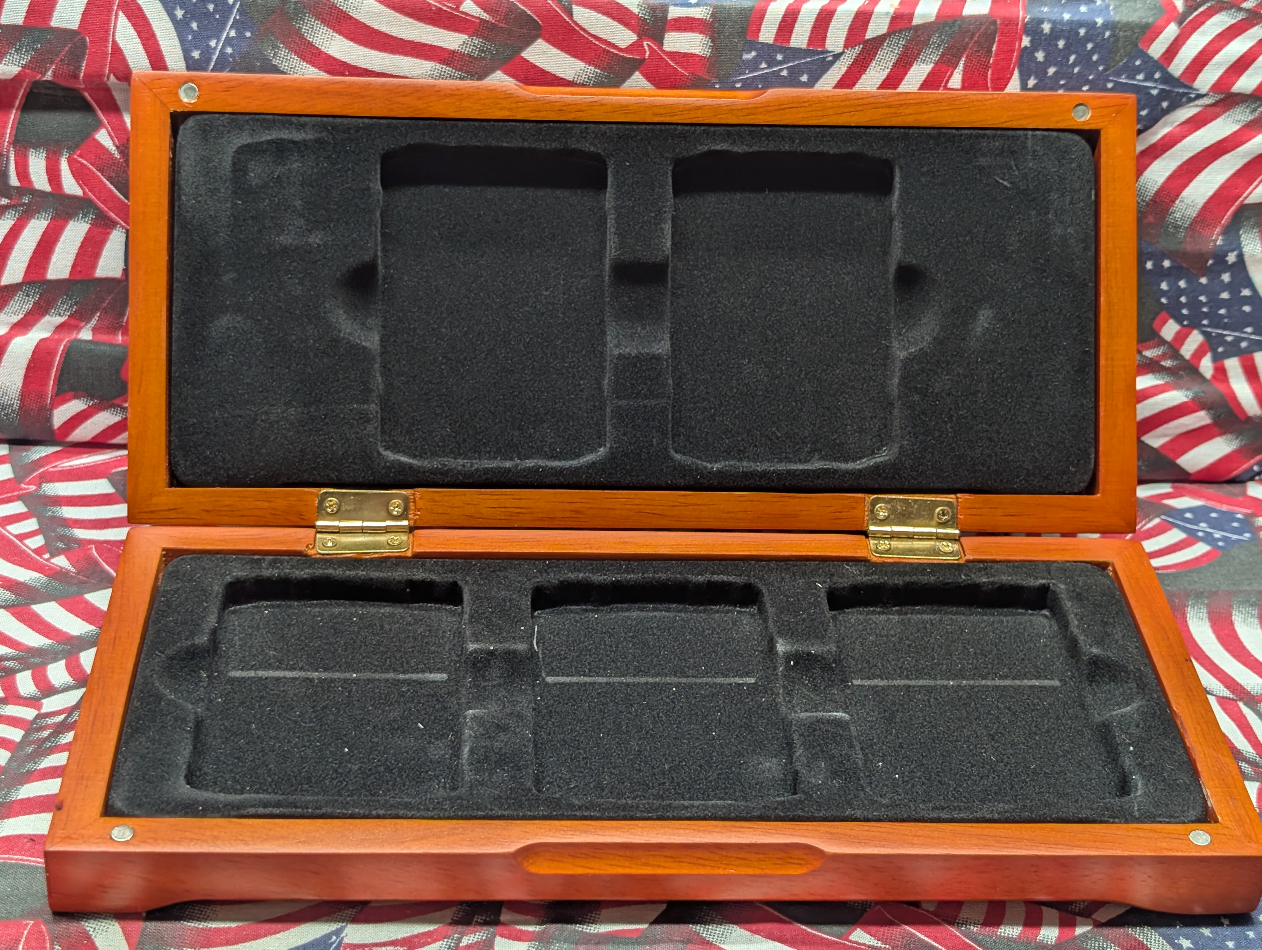 *EMPTY* Wooden Box with Magnetic Lid- Holds 5 Graded Coin Slabs - No Coins