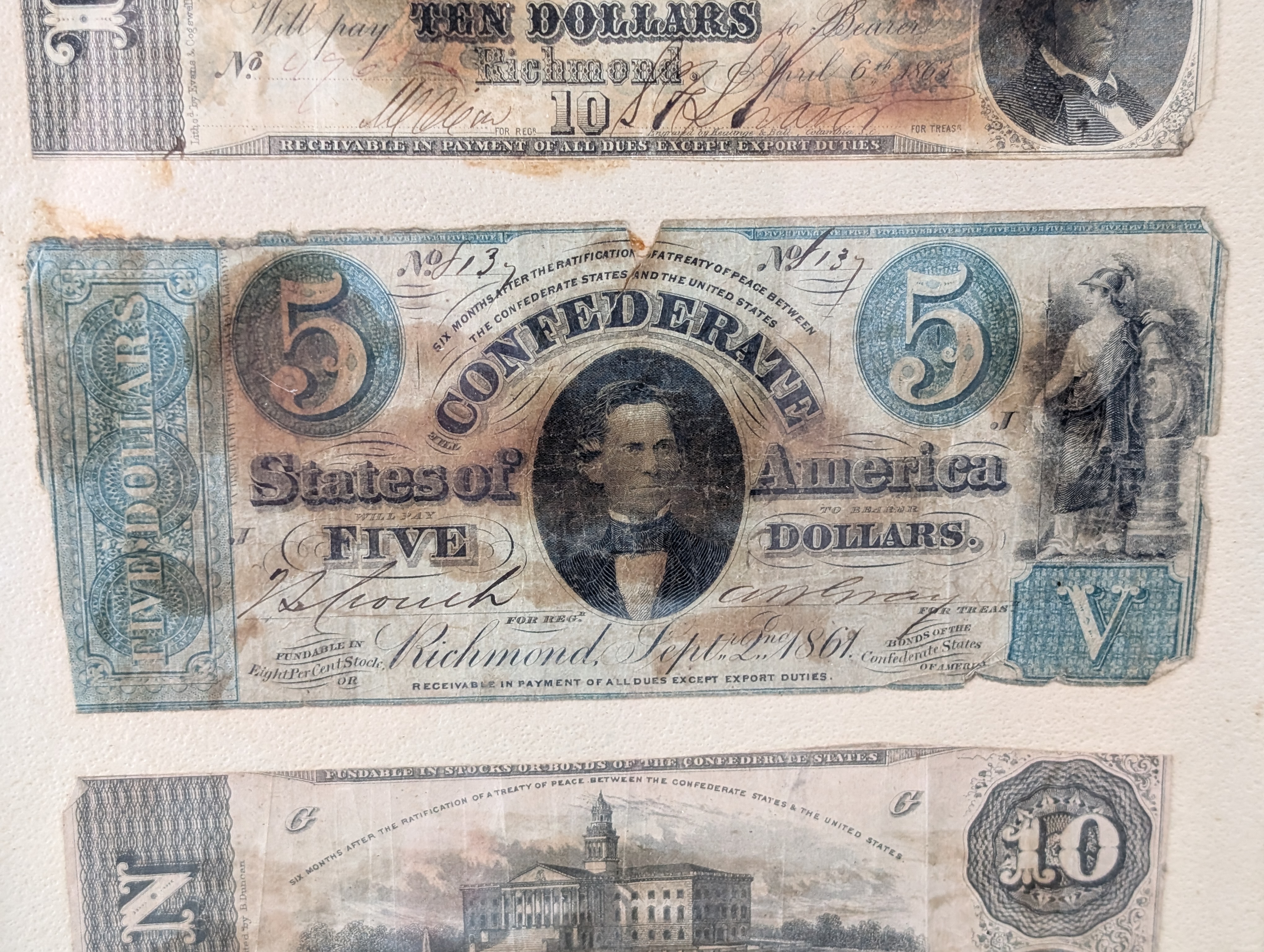 Display Case With 5 Confederate Notes - 3x$10 & 2x$5