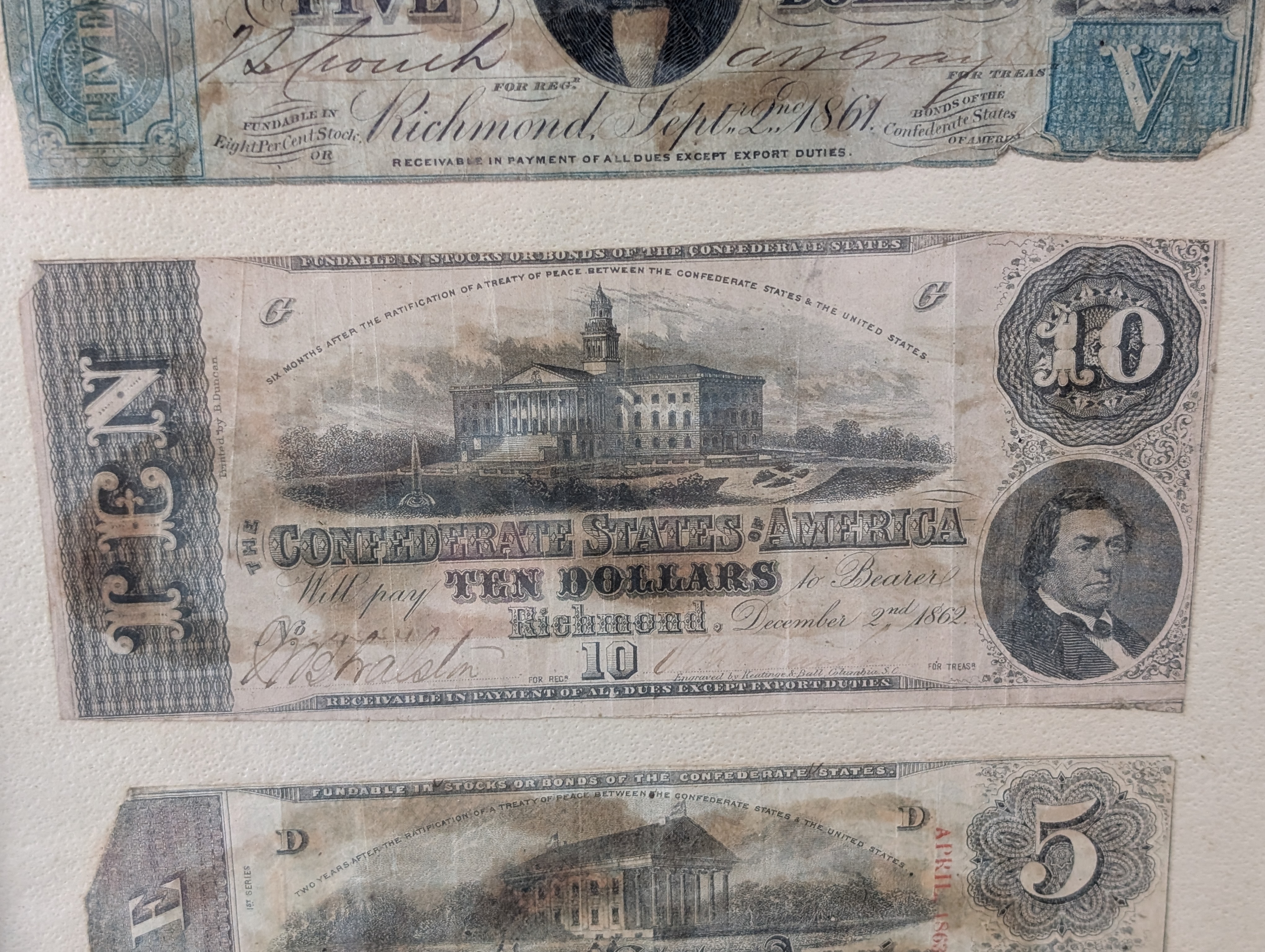 Display Case With 5 Confederate Notes - 3x$10 & 2x$5