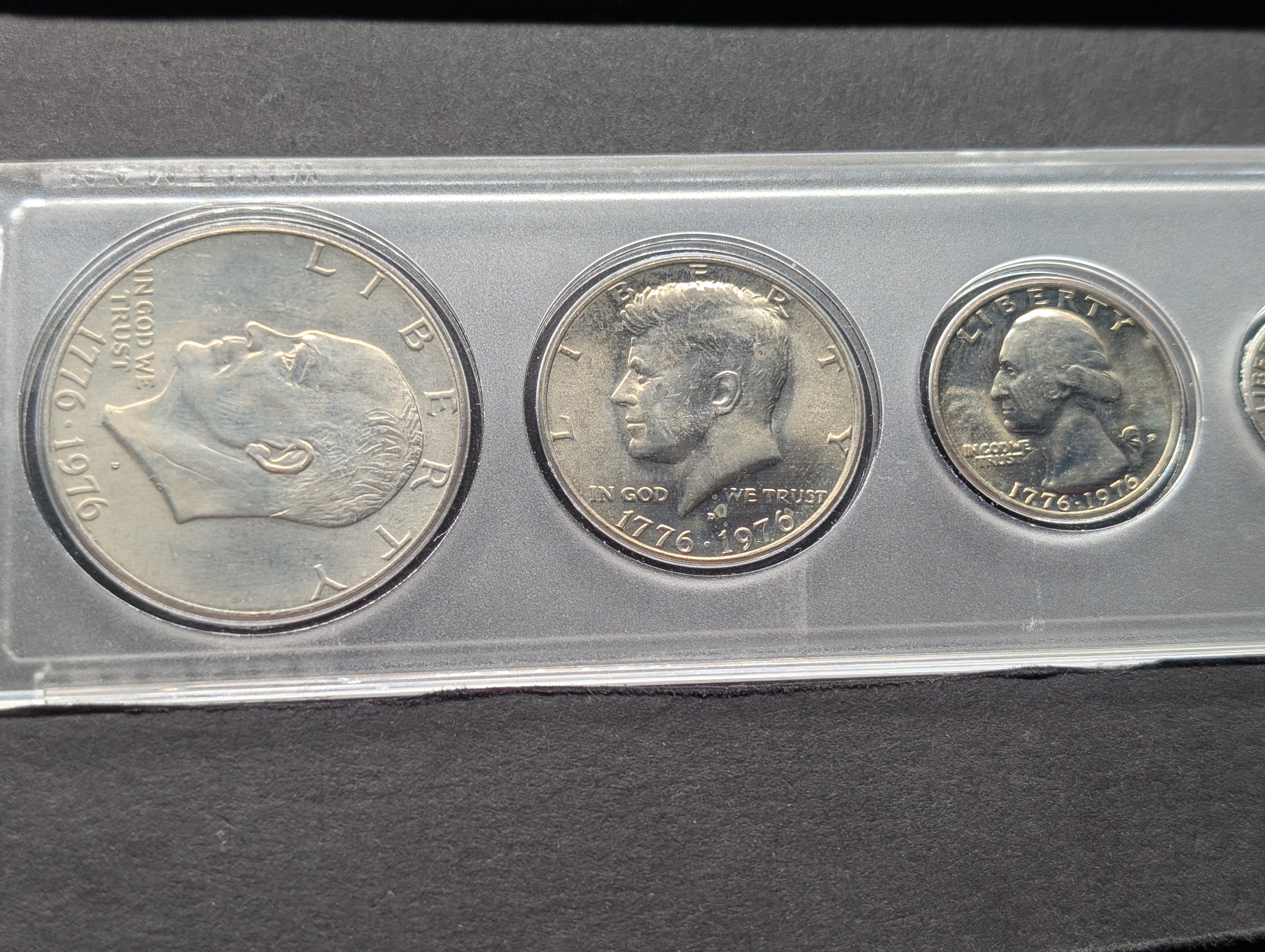1976-D Coin Bicentennial Year Set W/ Eisenhower Dollar - In Whitman Plastic
