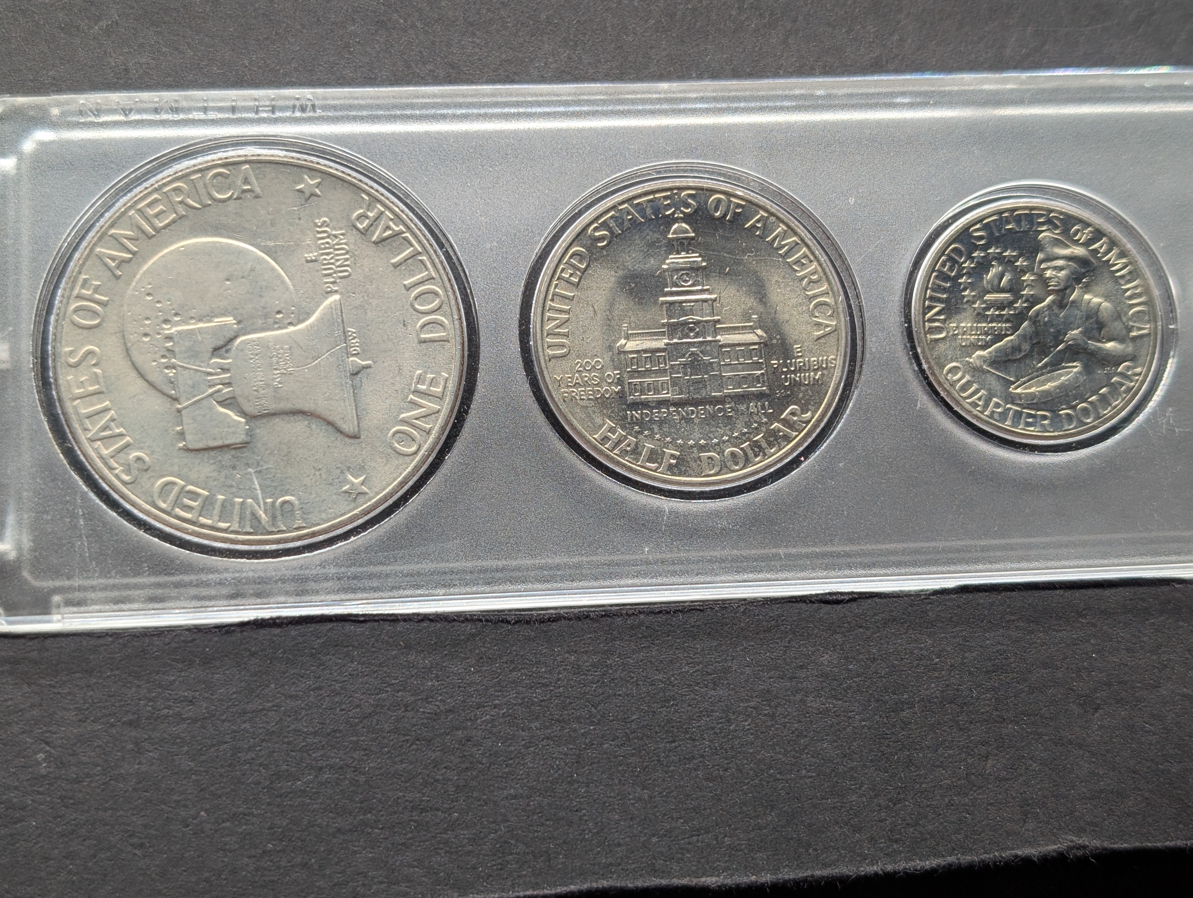 1976-D Coin Bicentennial Year Set W/ Eisenhower Dollar - In Whitman Plastic
