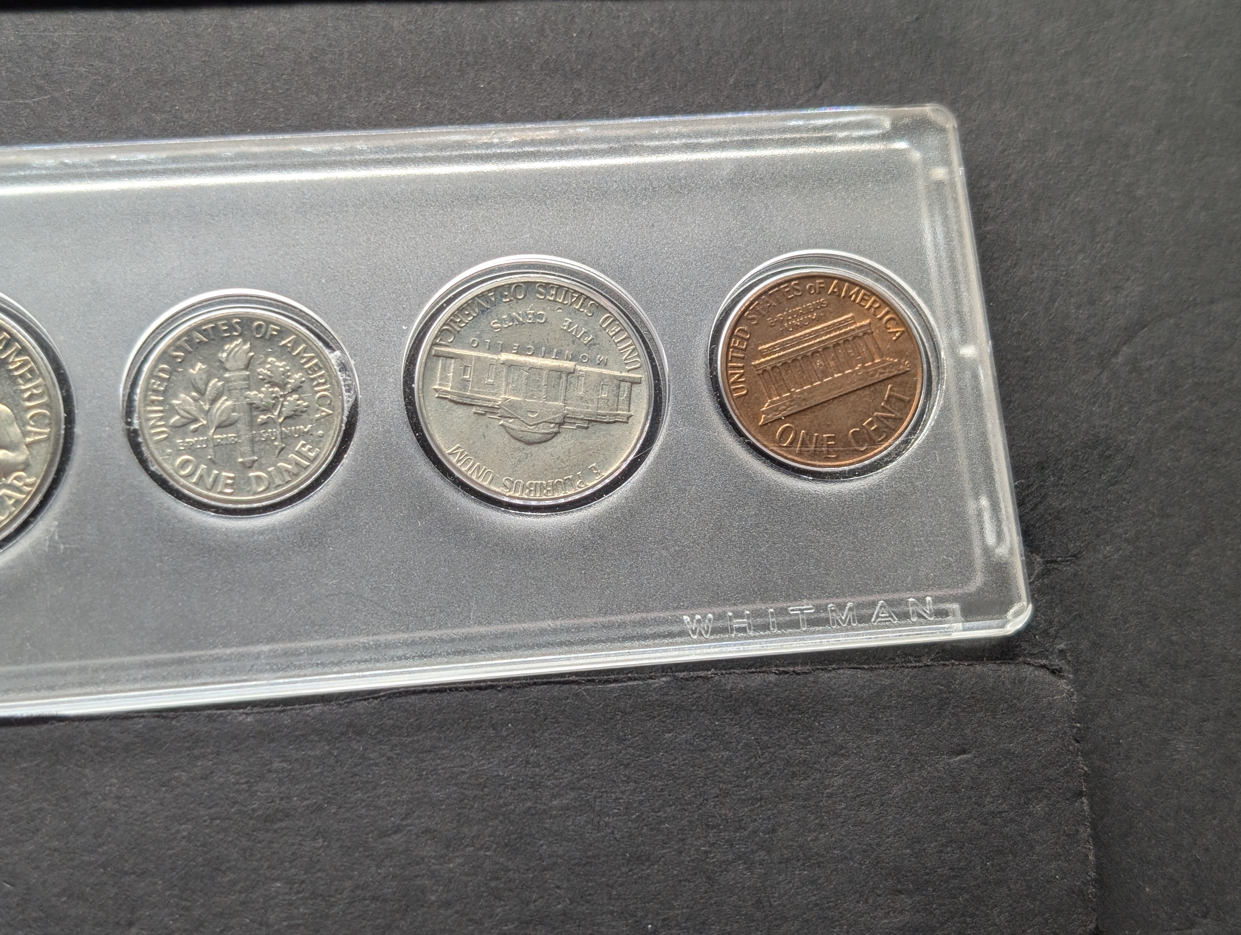 1976-D Coin Bicentennial Year Set W/ Eisenhower Dollar - In Whitman Plastic