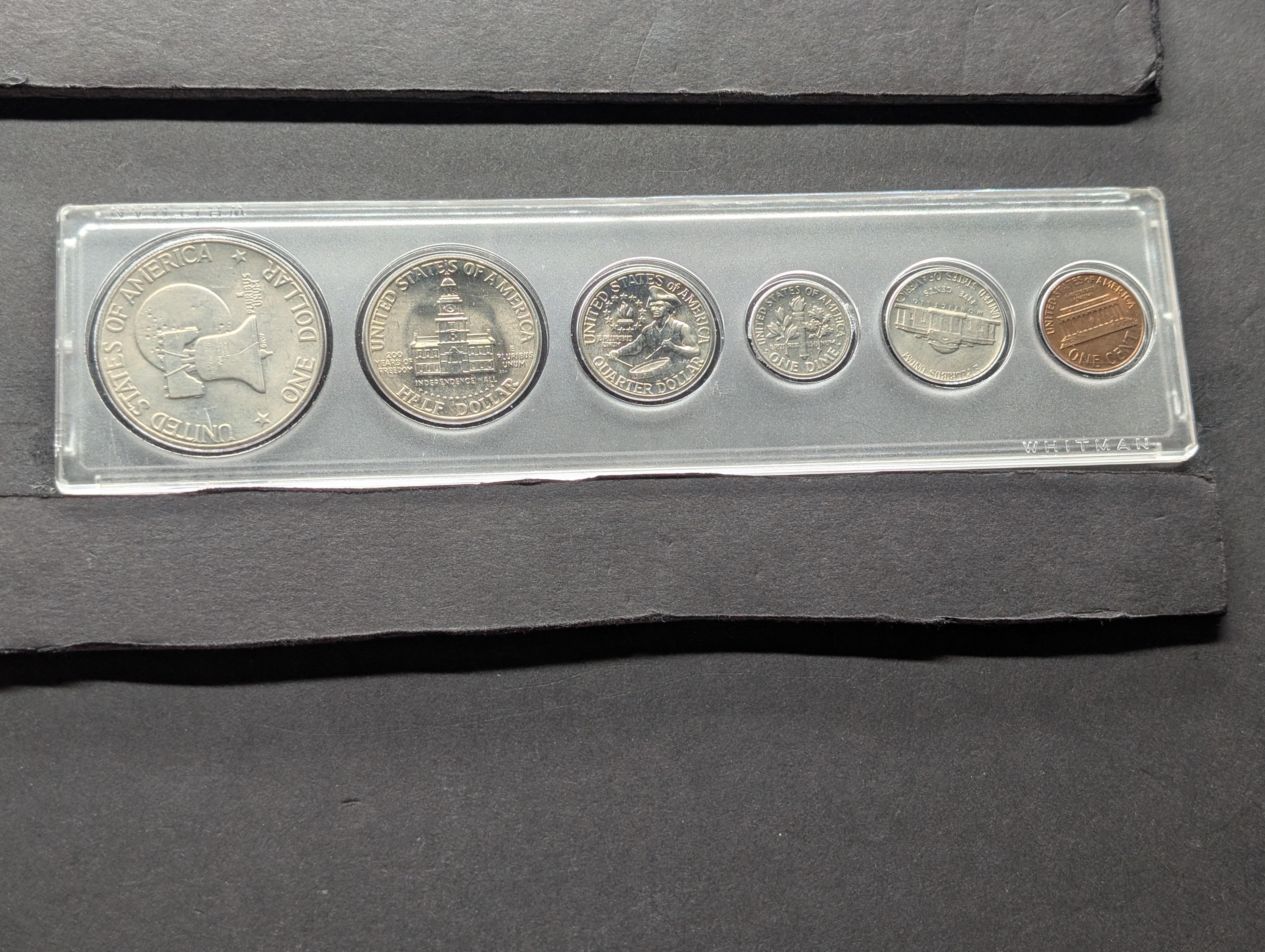 1976-D Coin Bicentennial Year Set W/ Eisenhower Dollar - In Whitman Plastic