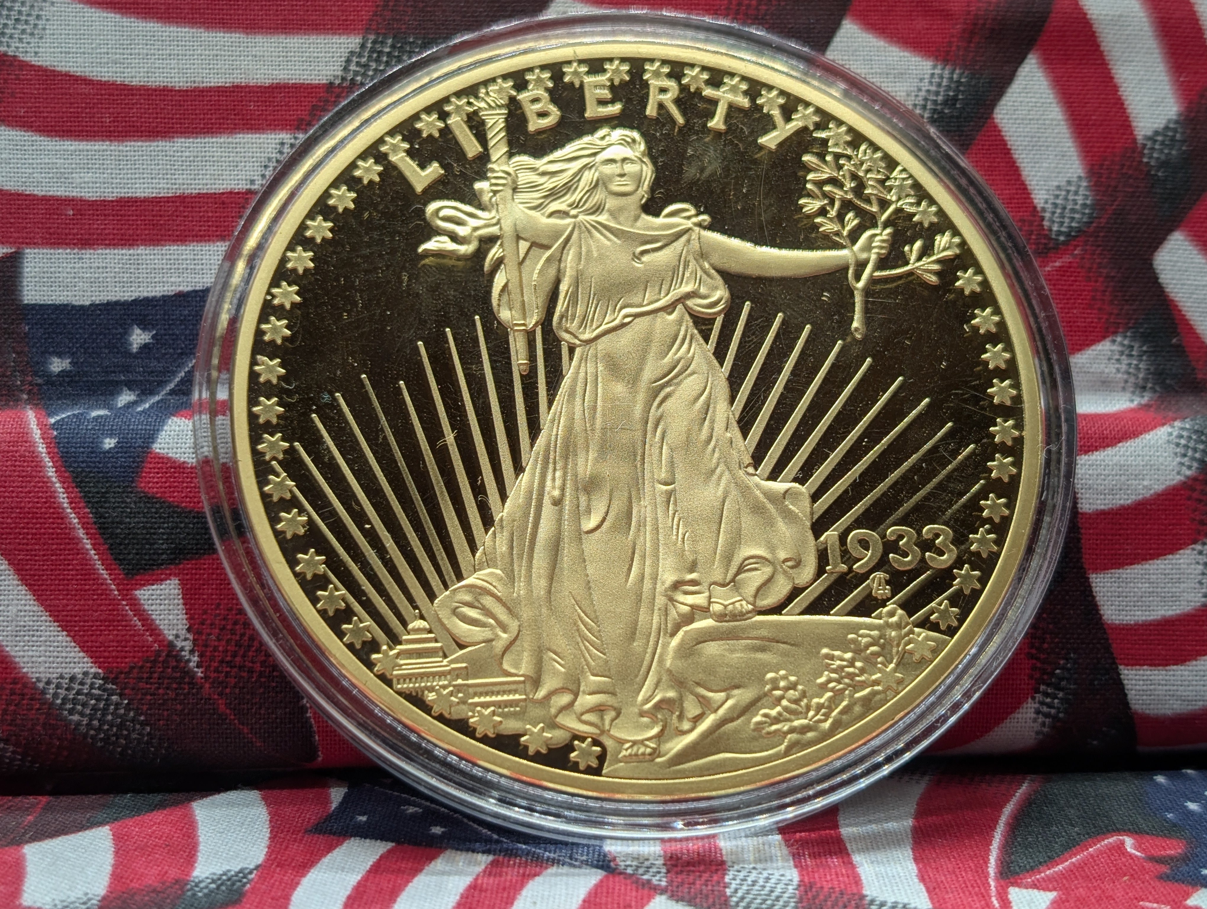 Copy of 1933 Proof Saint Gaudens Replica Coin 24kt Layered - American Mint - 3 inch