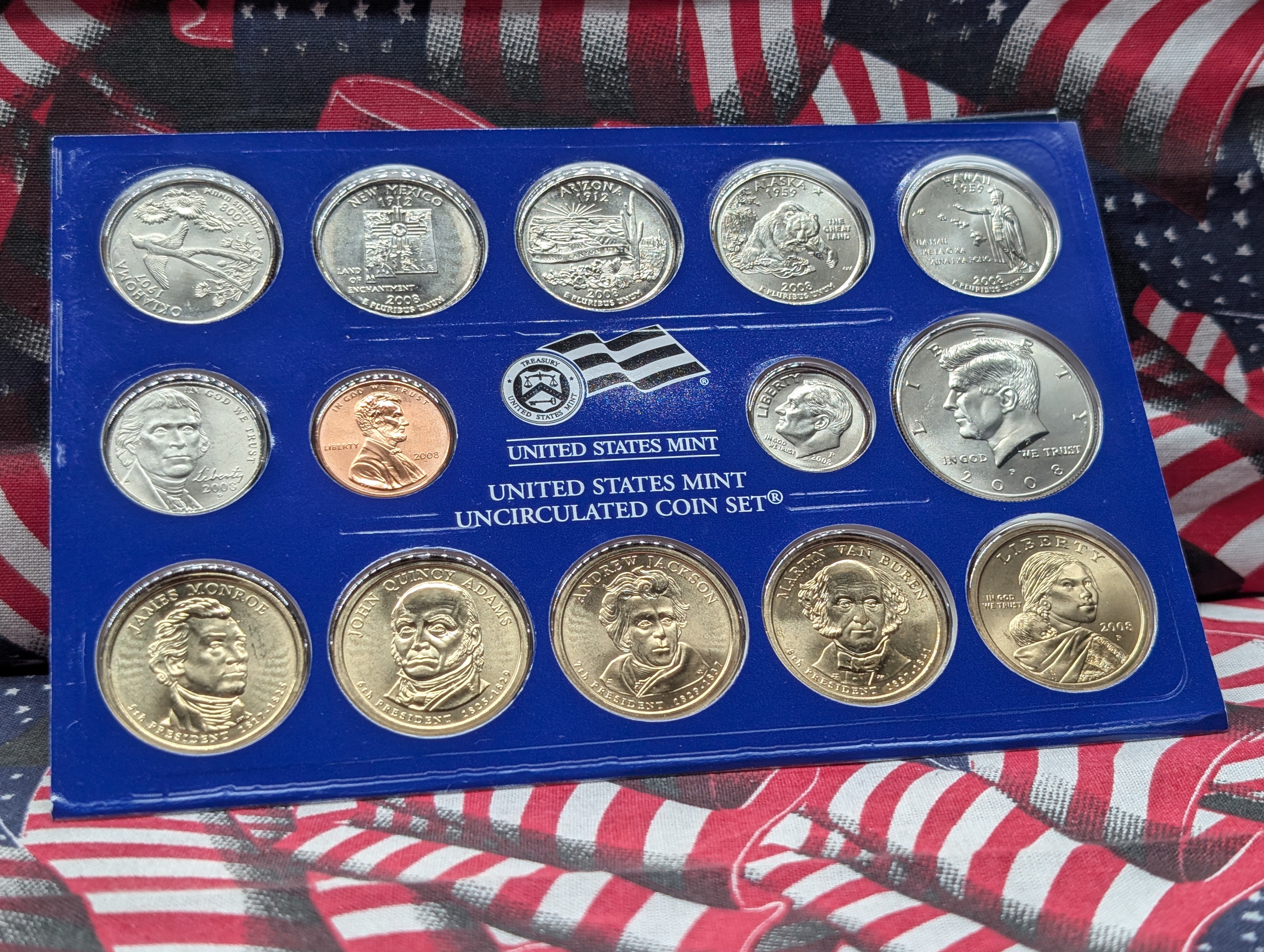 2008-P Set Only U.S. Mint Uncirculated Set with State Quarters, 4 Presidential Dollars and One Sacagawea Dollar - 14 Coins - P Set Only