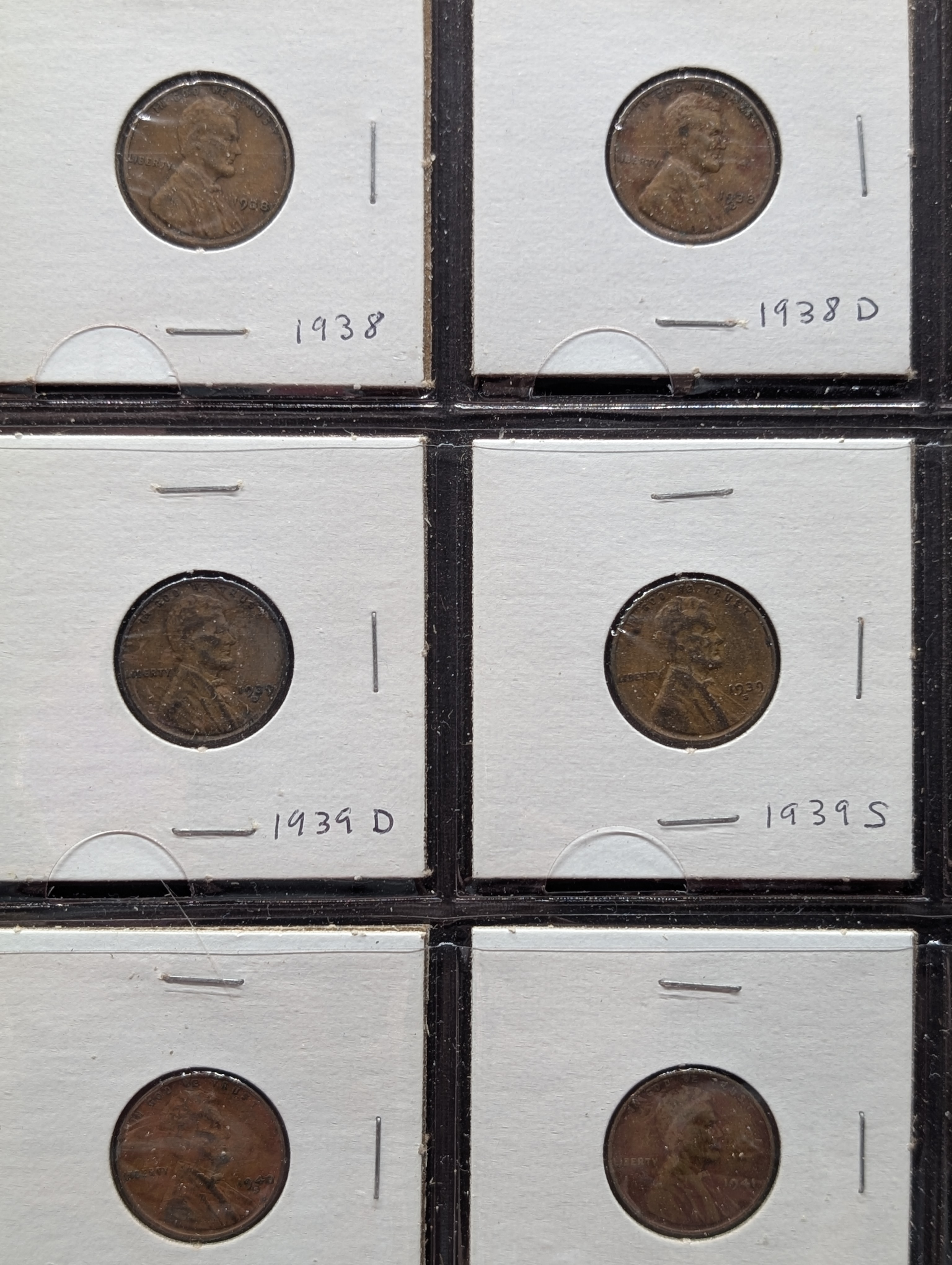 Full Binder Page of Lincoln Wheat Cents- 20 Coins, Mixed Dates 1930's and 40's