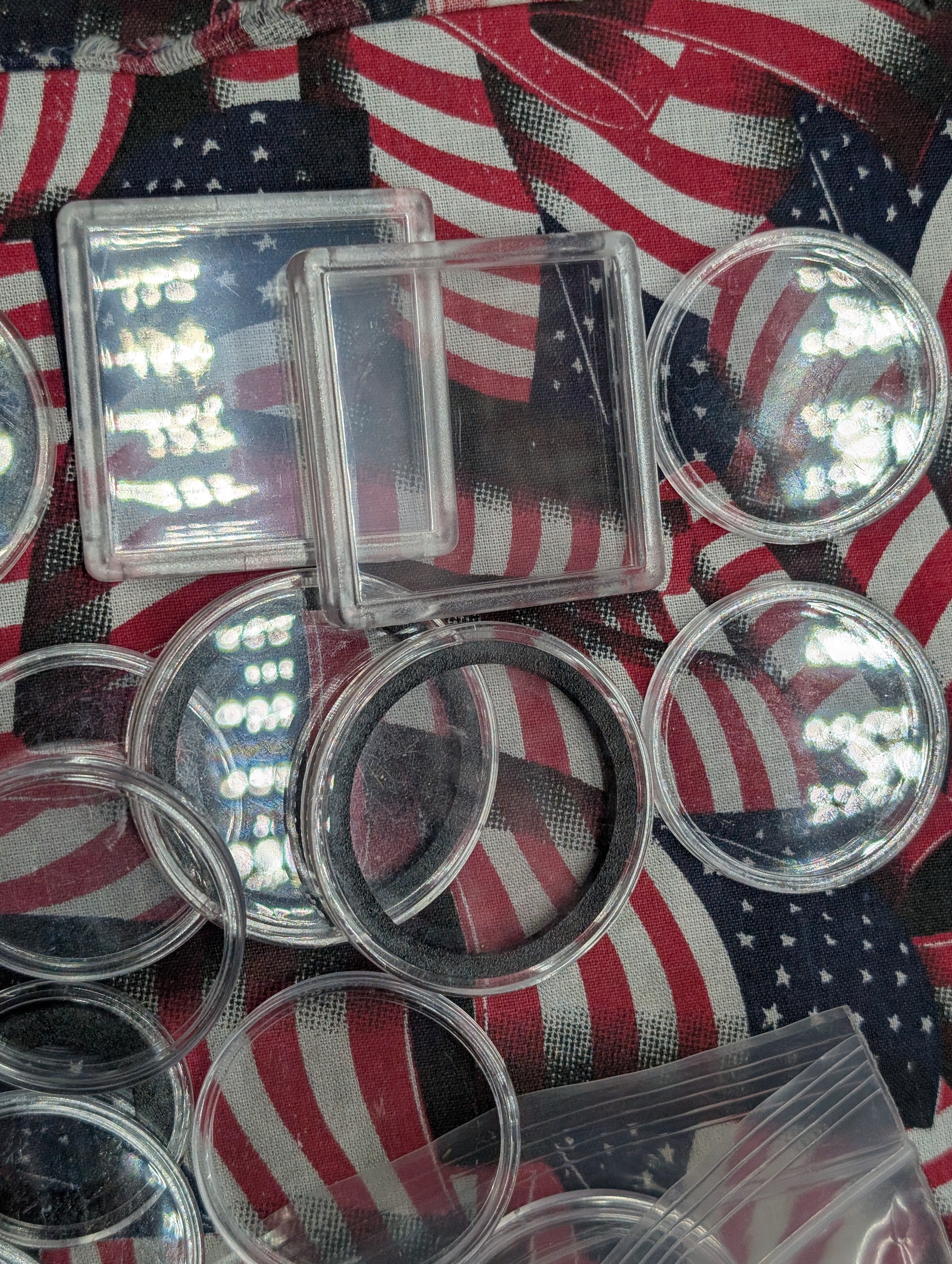 *EMPTY* Collection of 175+ Coin Collector's Capsules - No Coins
