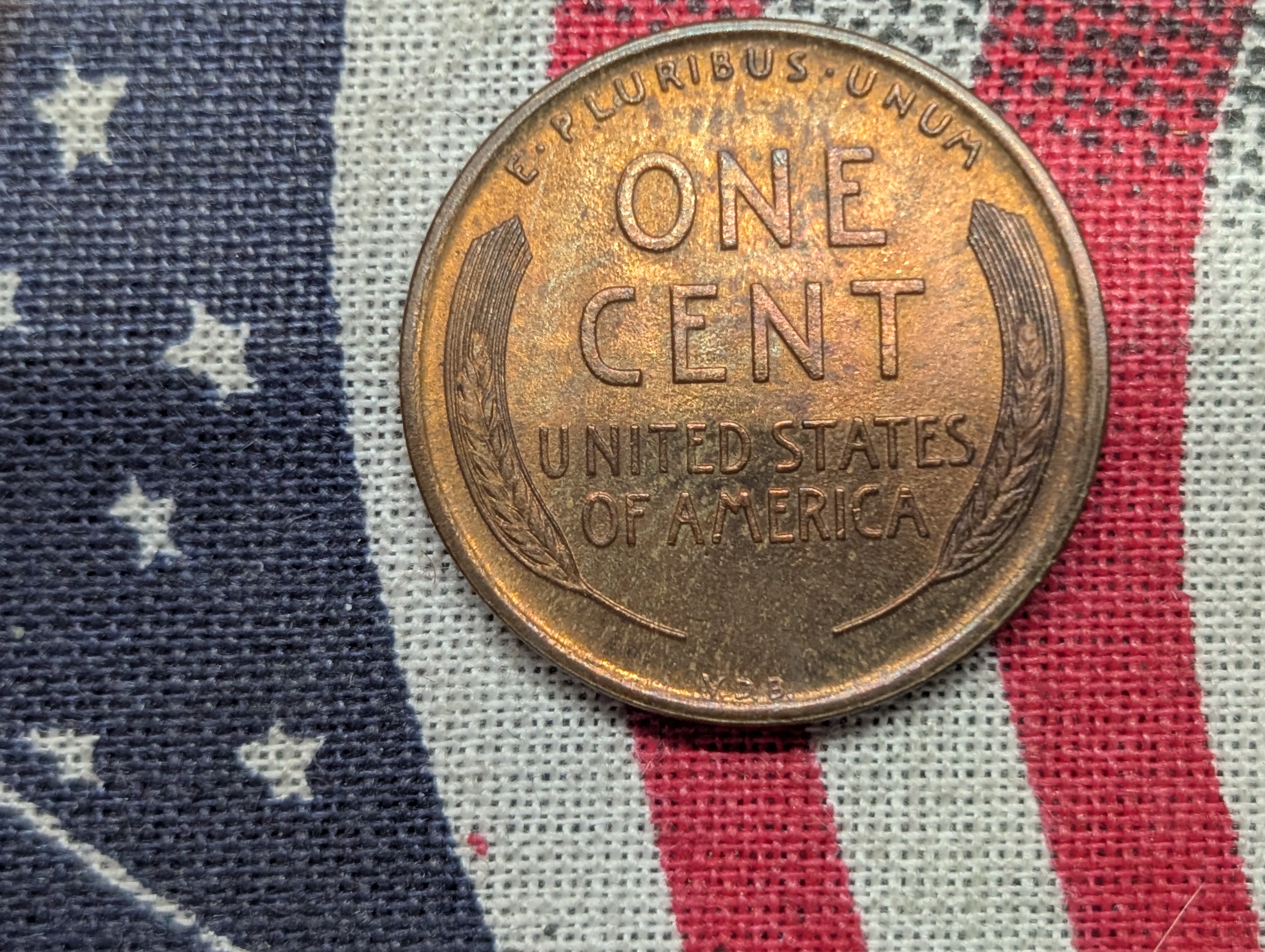 1909 VDB Lincoln Wheat Cent - First Year - Choice Red Brown BU.