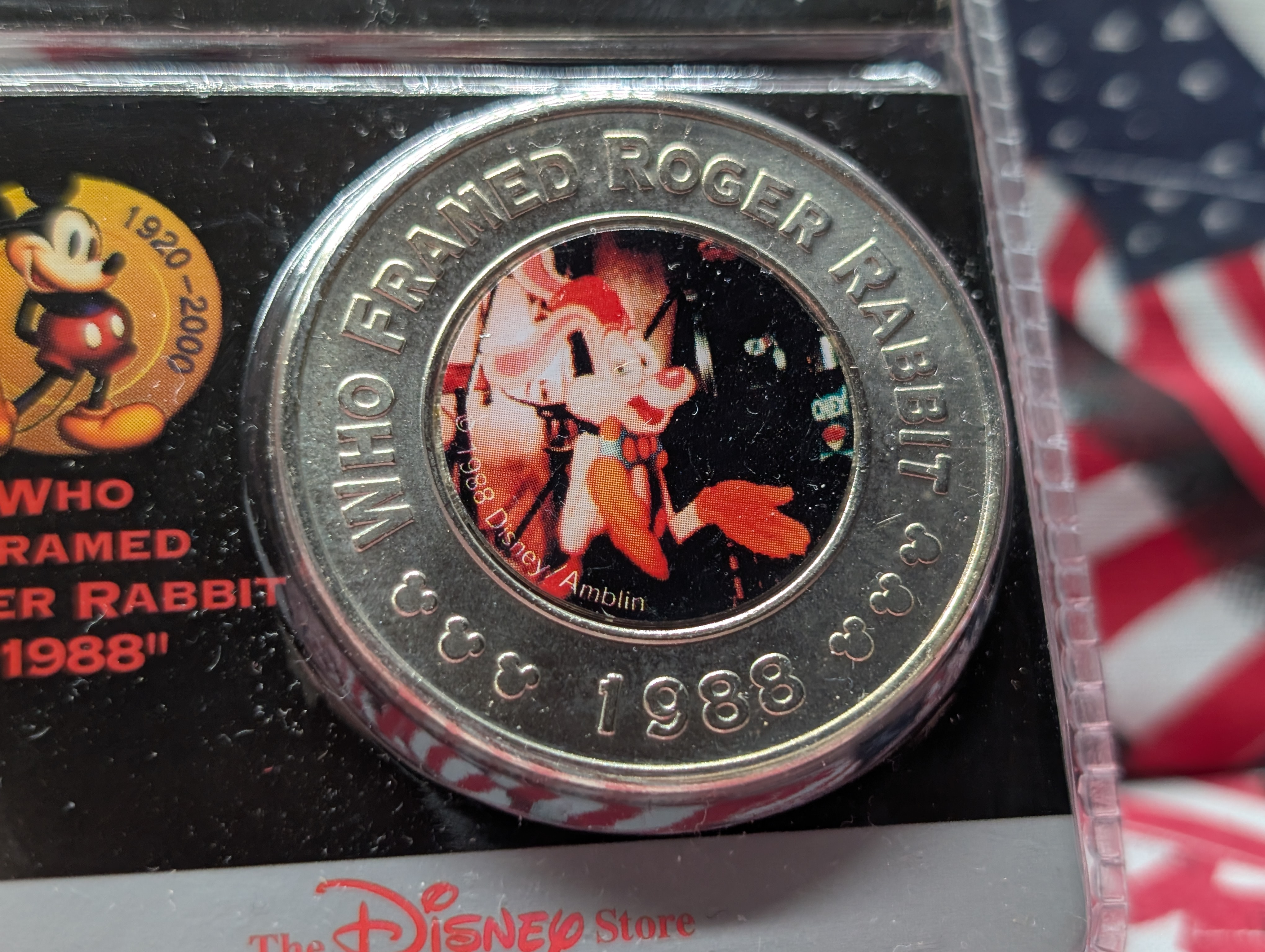 Disney's, WHO FRAMED ROGER RABBIT, 1988-Harder to Find, Brand new in Plastic Case, The Disney Decades Coins The Eighties. Great Gift for the