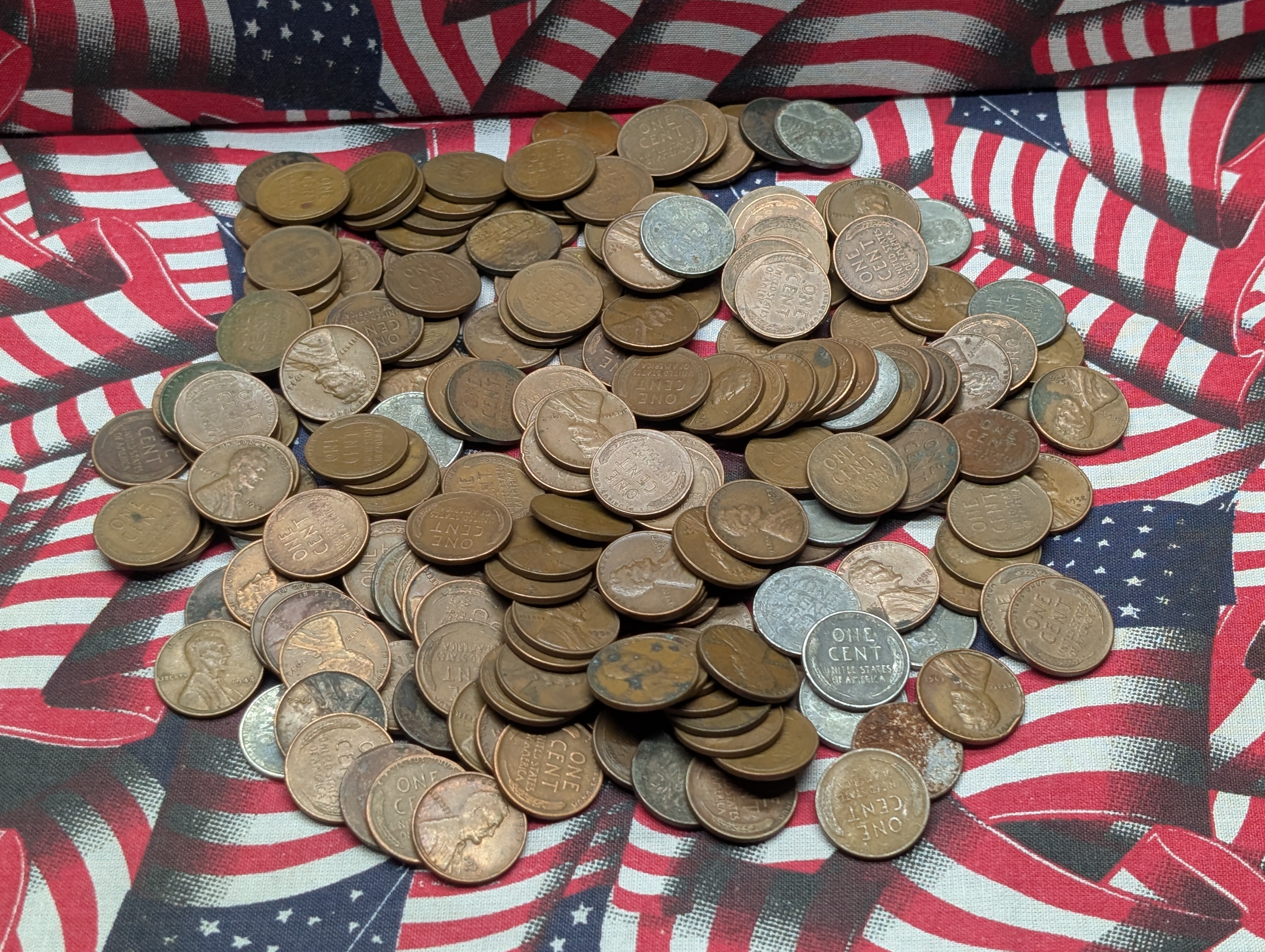 Approximately 215 Assorted Date Lincoln Wheat Cents