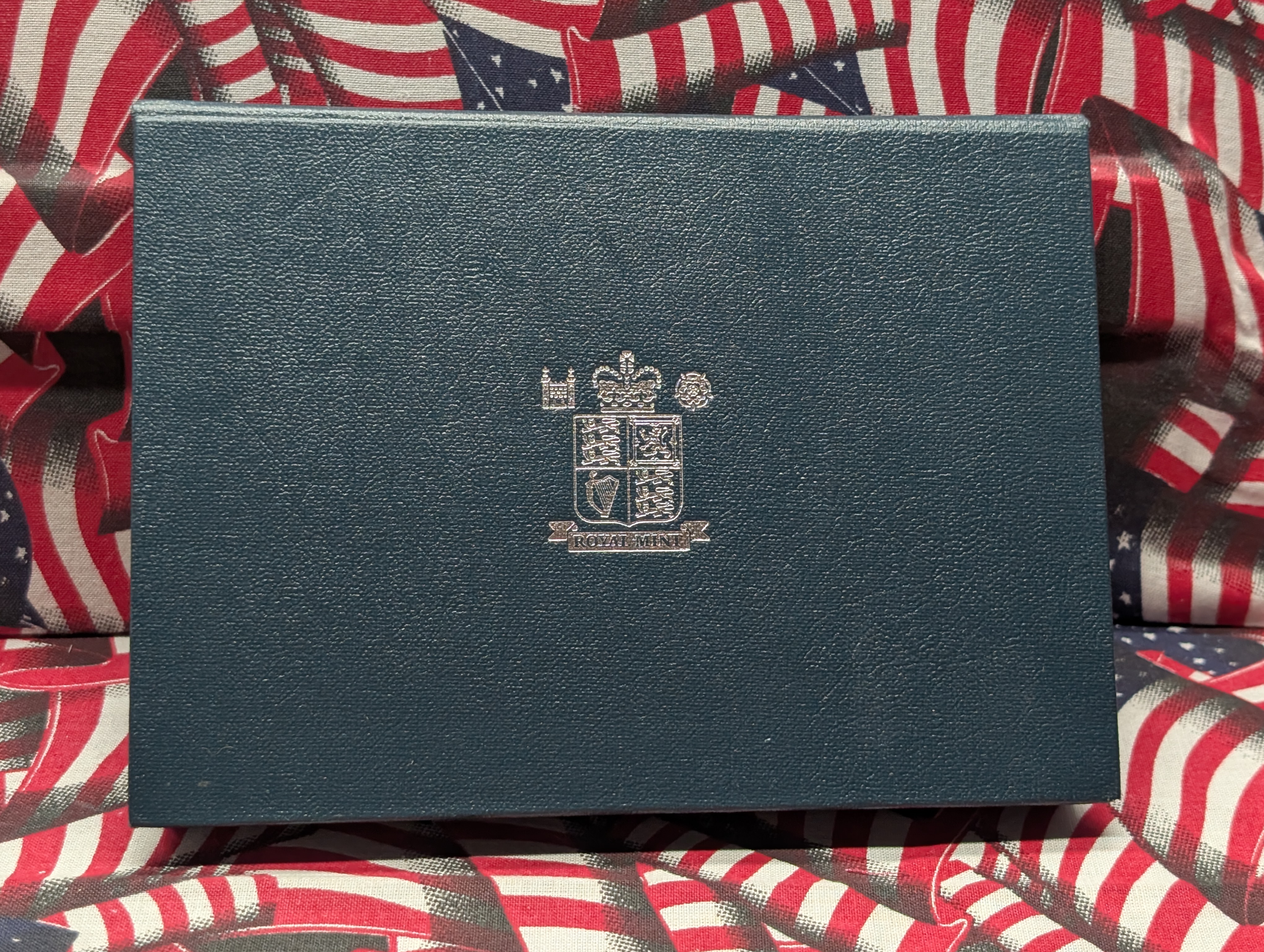 1992 United Kingdom Proof Coin Collection, w/OGP & COA by Royal Mint, Contains Specially Struck Proof-Finish Coins Issued for the Year, Nine